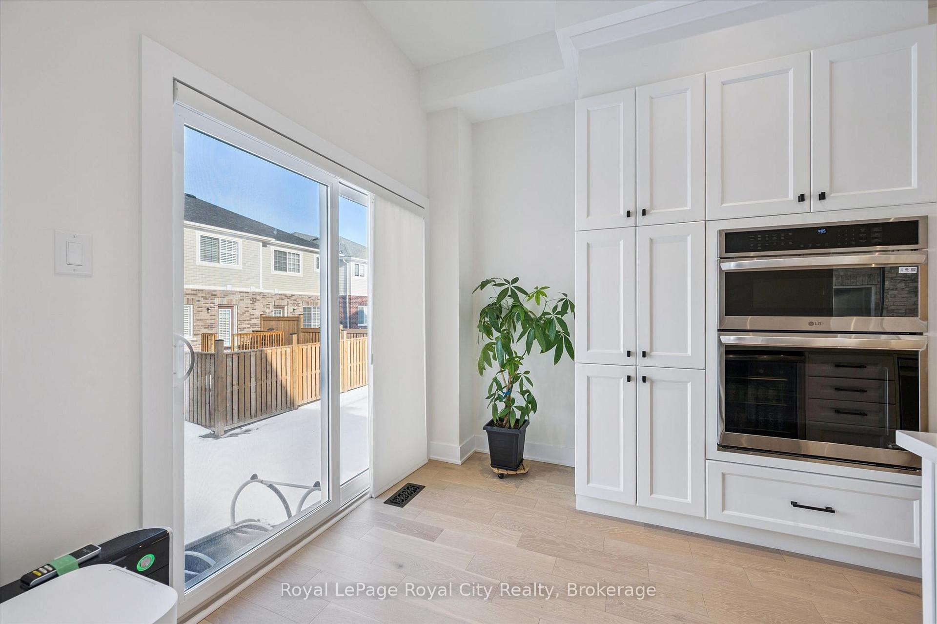 32 Hutchison Road