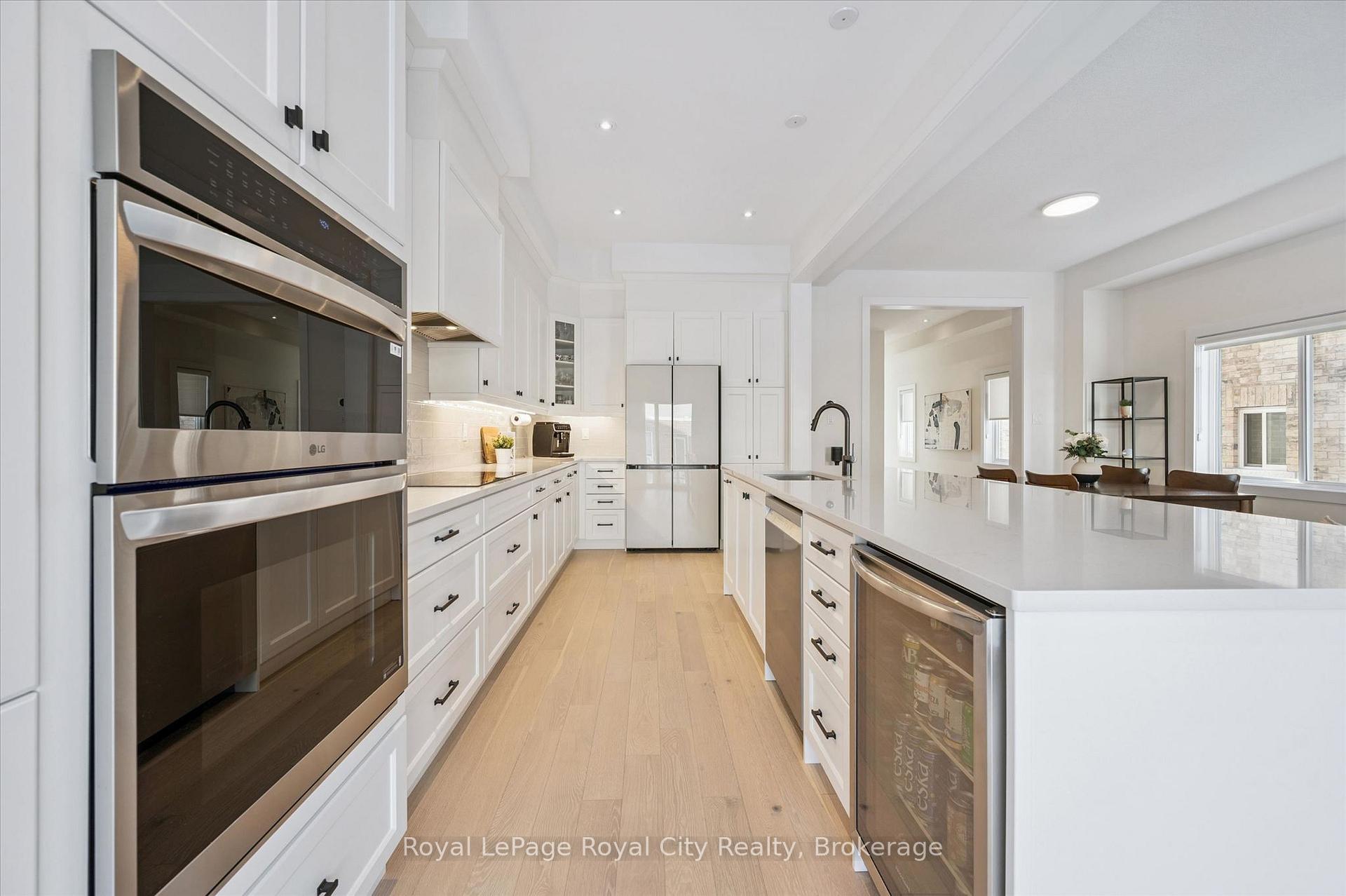 32 Hutchison Road