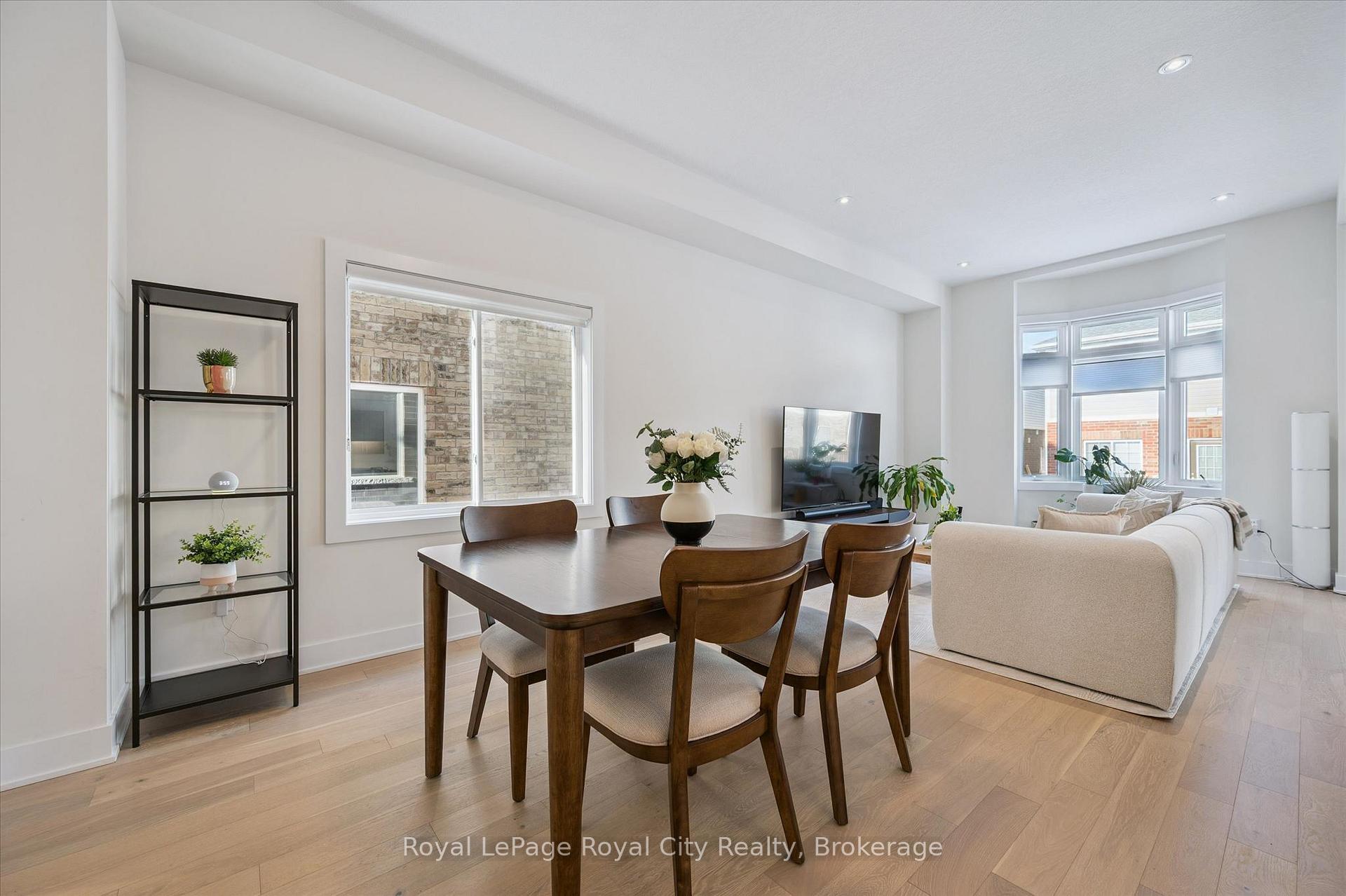 32 Hutchison Road