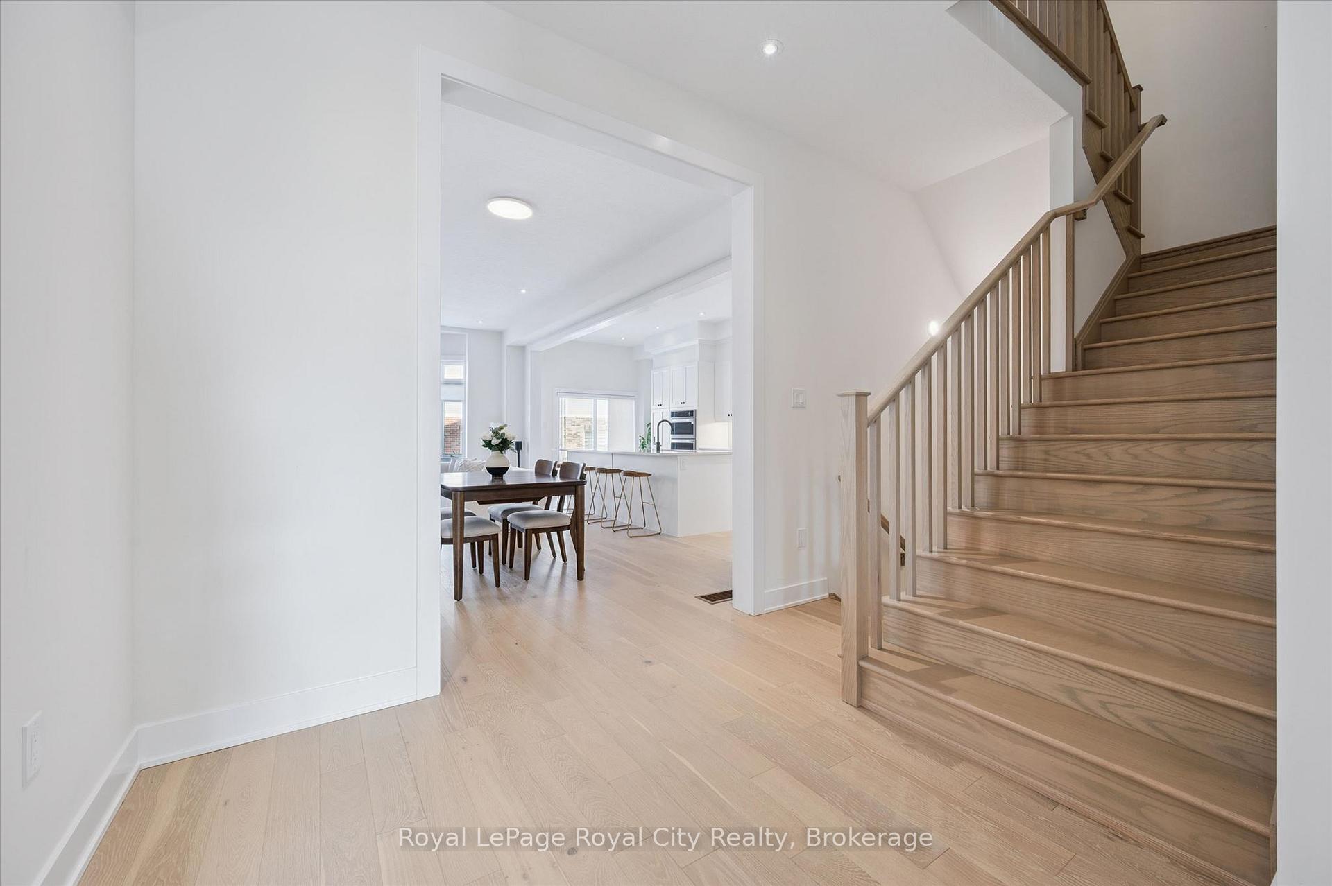 32 Hutchison Road