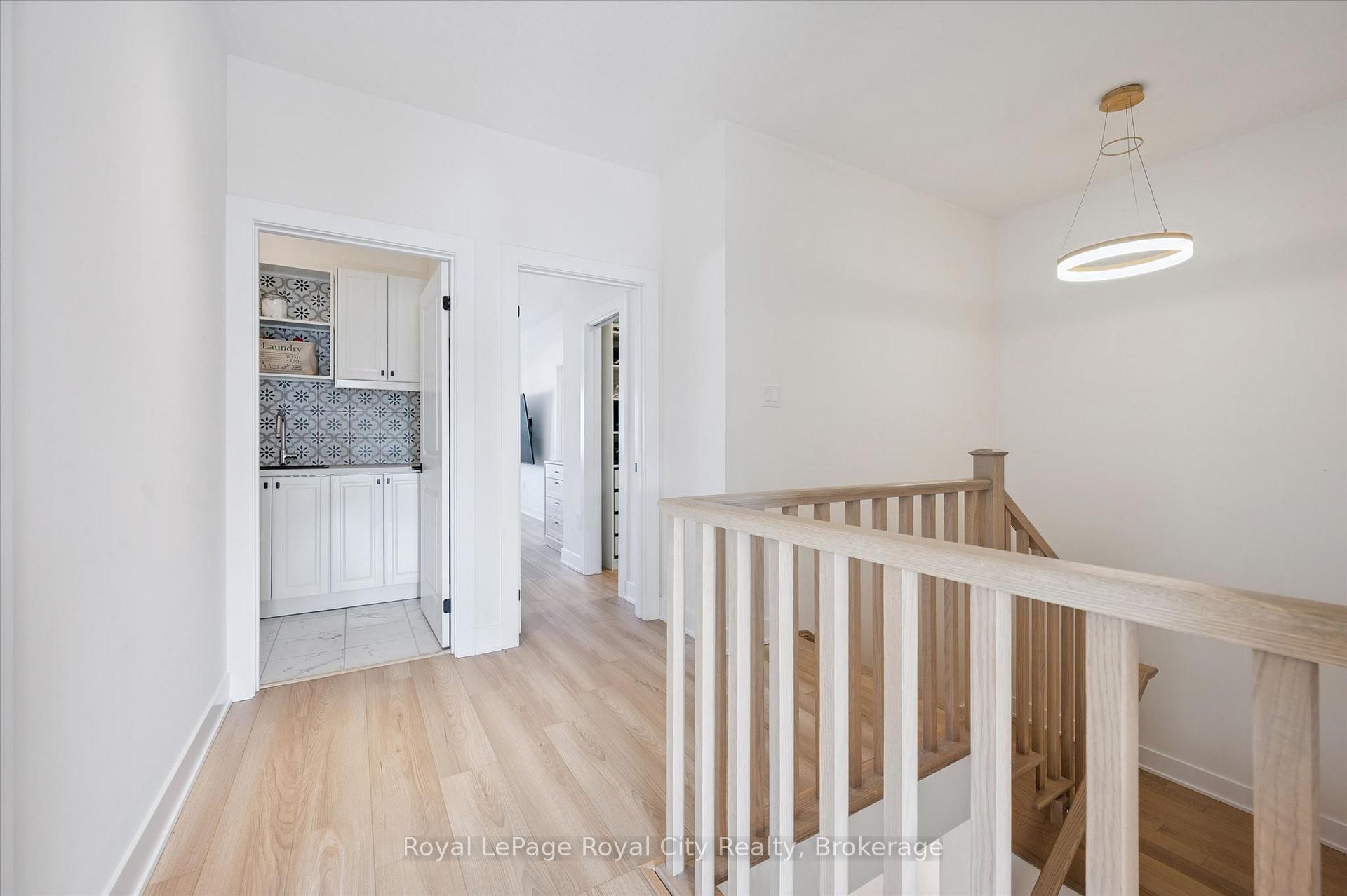 32 Hutchison Road