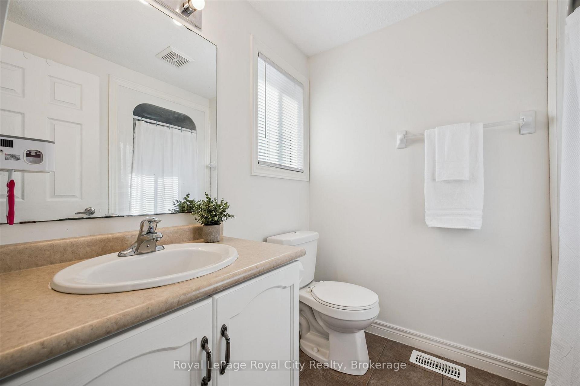 361 Arkell Road 6