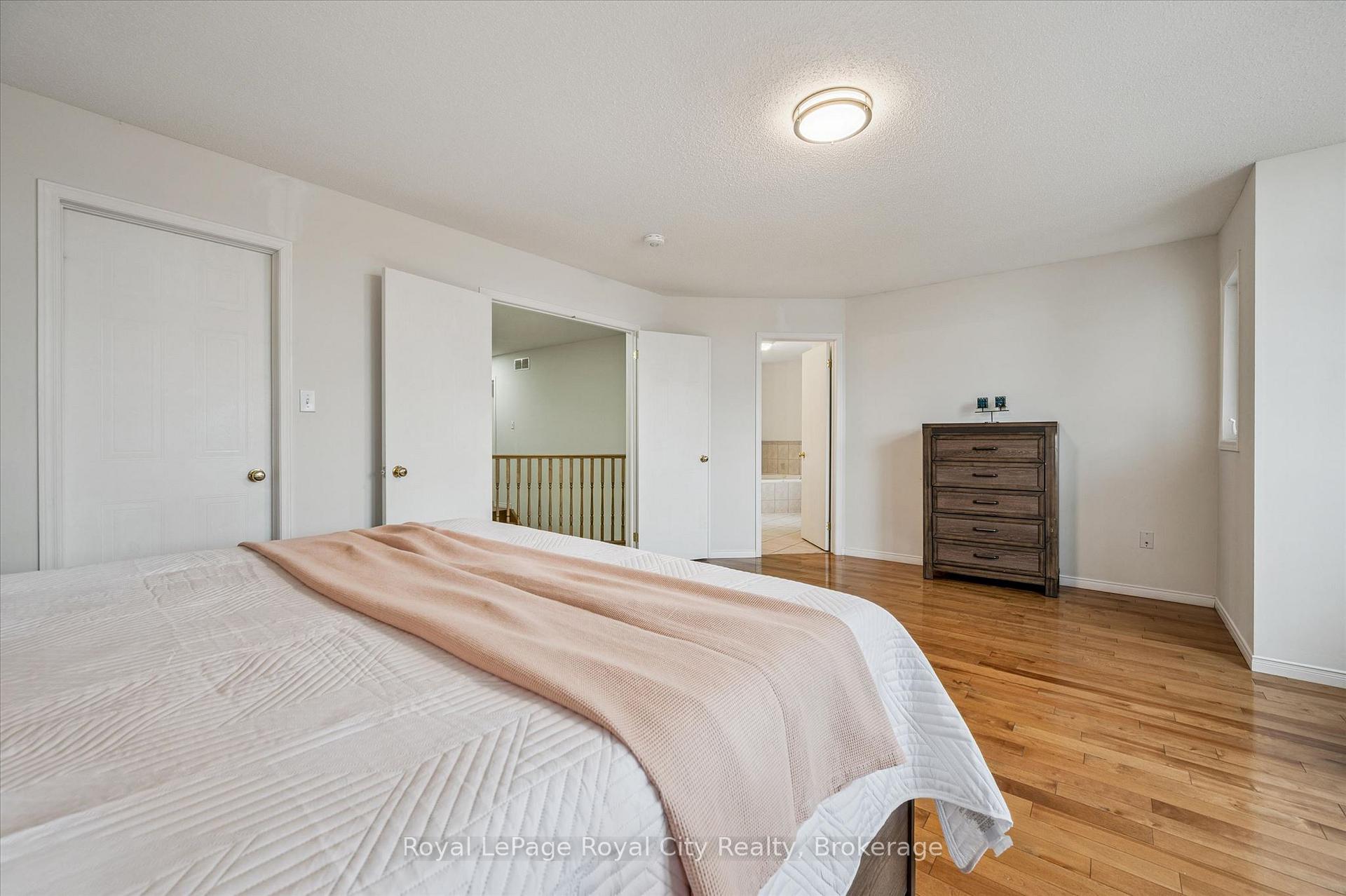 64 Milson Crescent