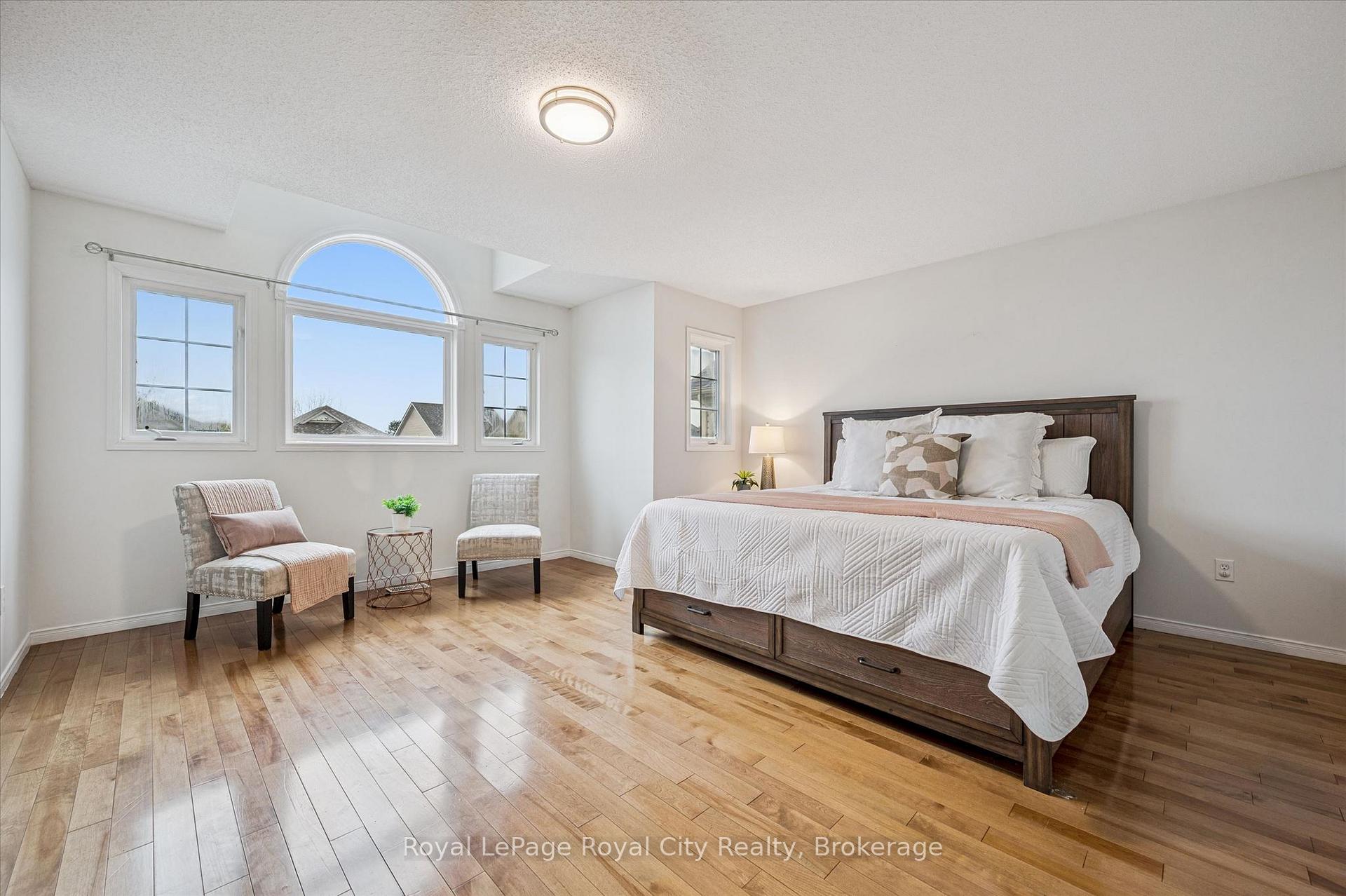 64 Milson Crescent