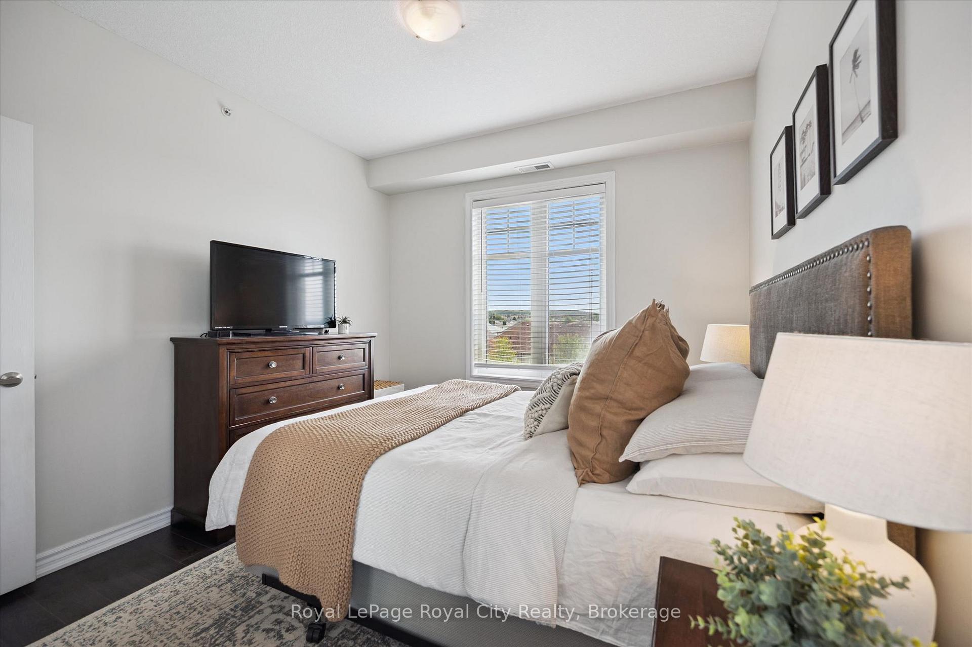 2 Colonial Drive 403