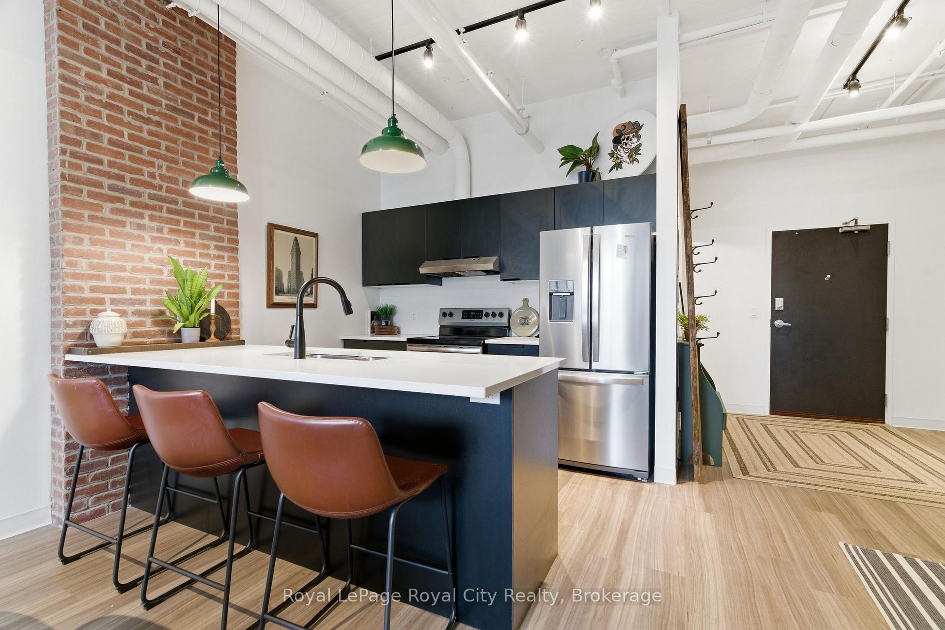 120 Huron Street 112