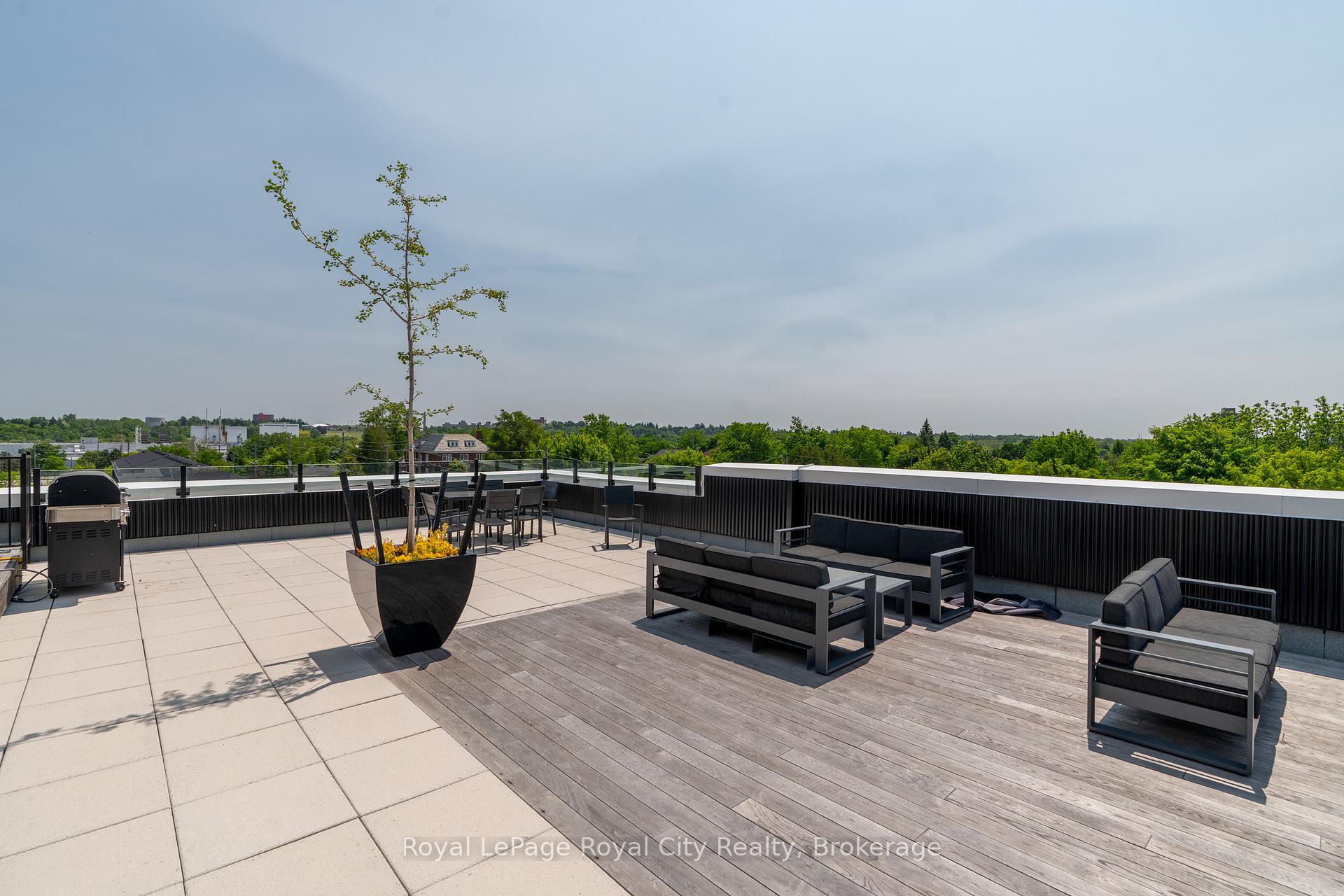 120 Huron Street 112