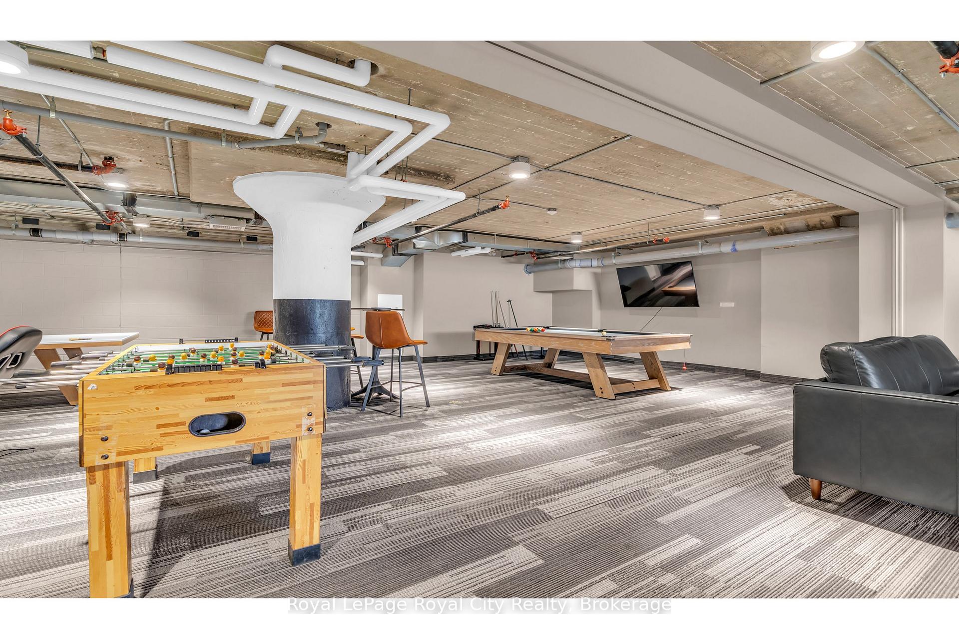 120 Huron Street 112
