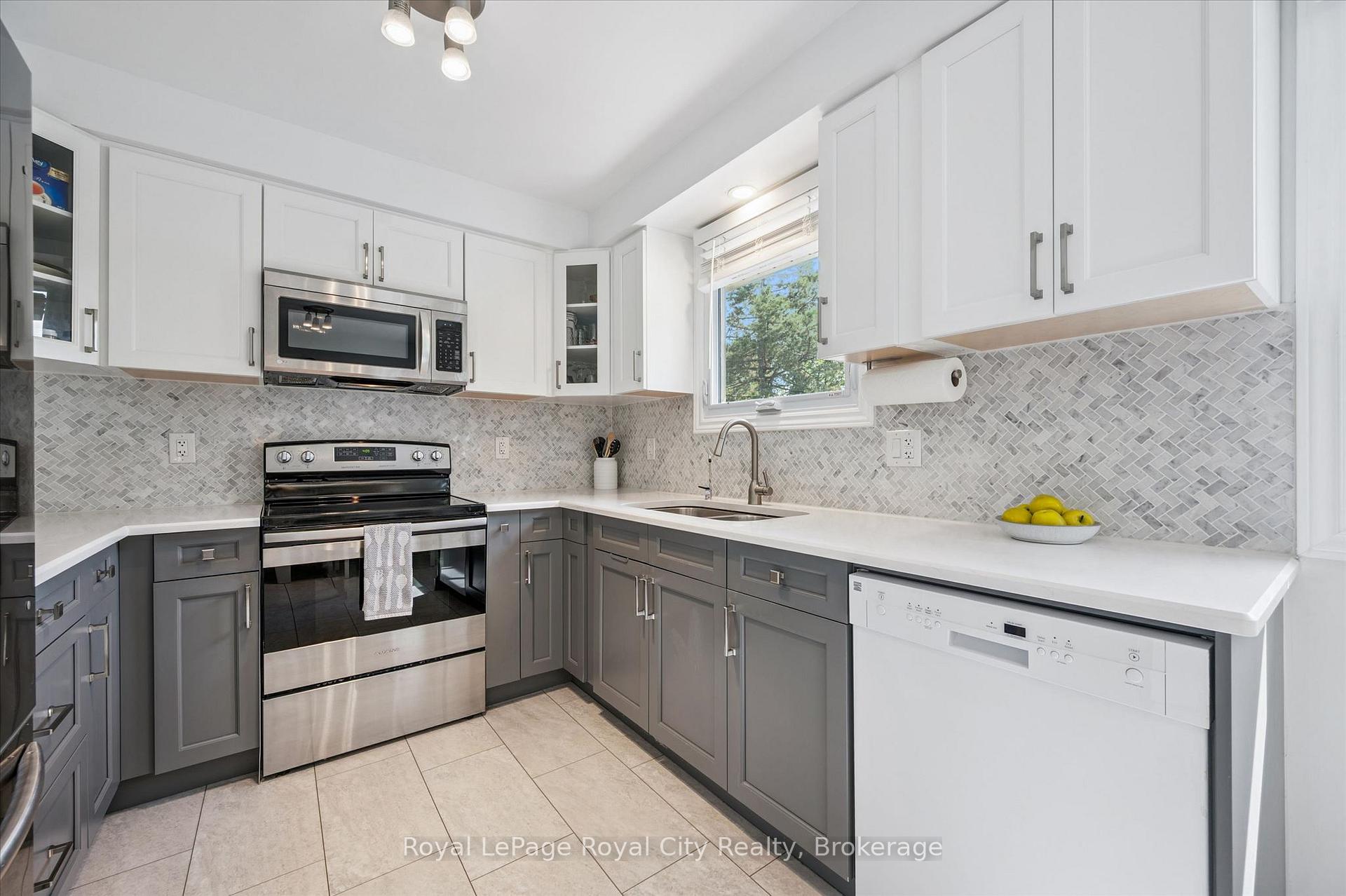 38 Shadybrook Crescent