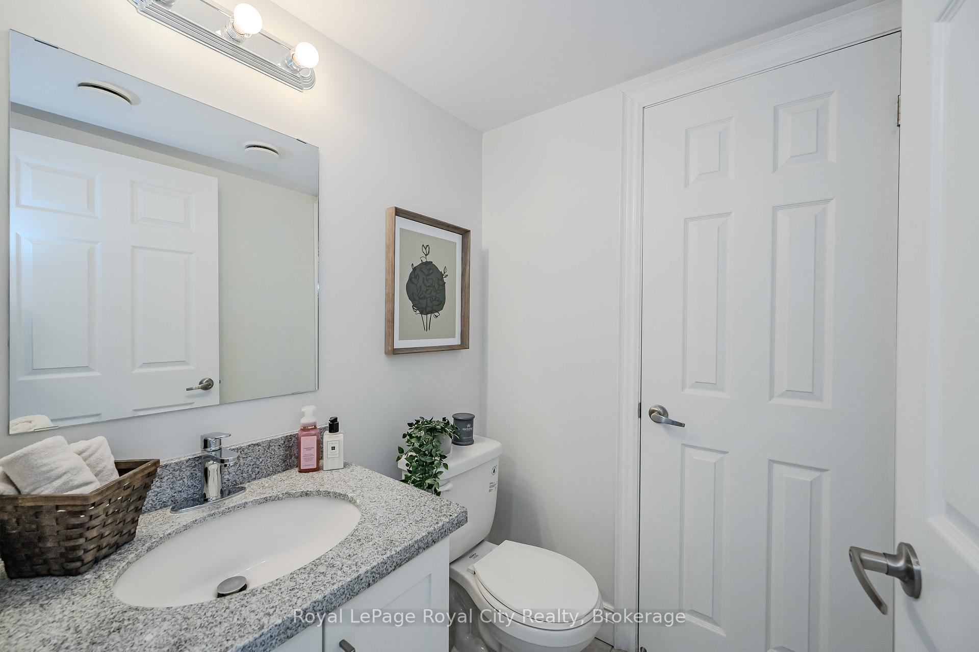 64 FREDERICK Drive 304