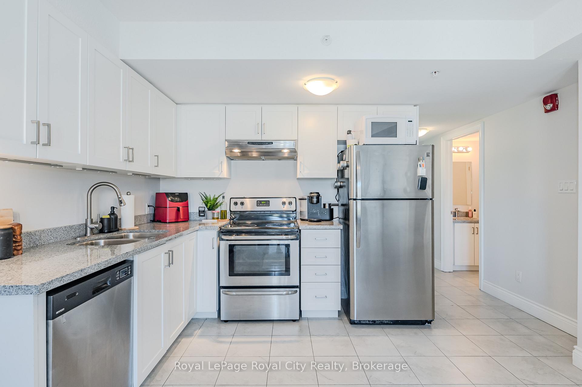 64 FREDERICK Drive 304