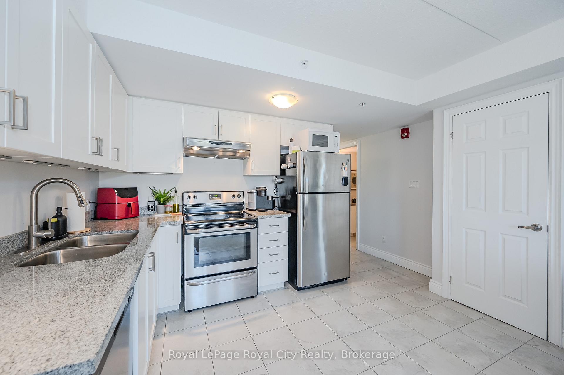 64 FREDERICK Drive 304