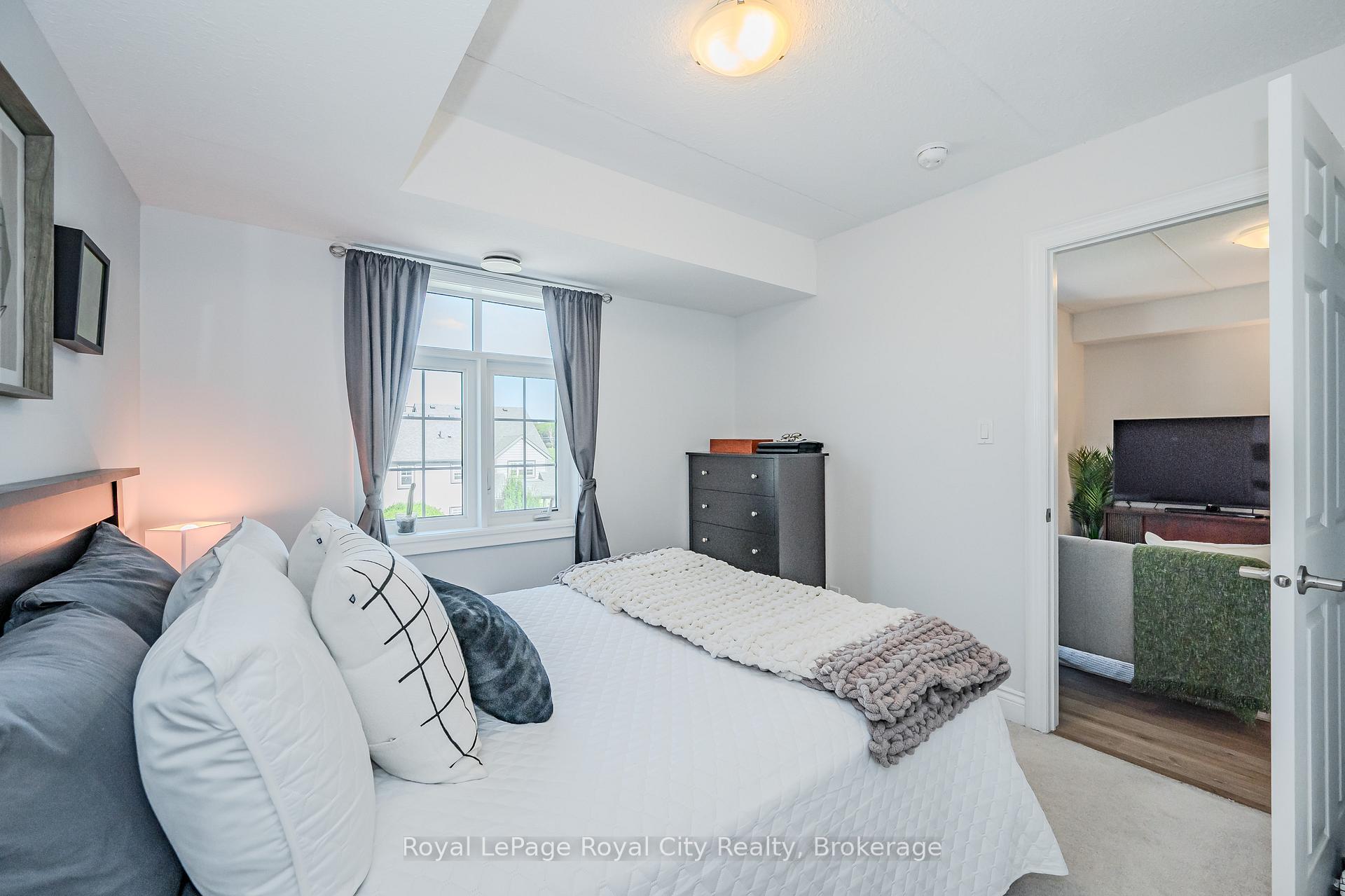 64 FREDERICK Drive 304