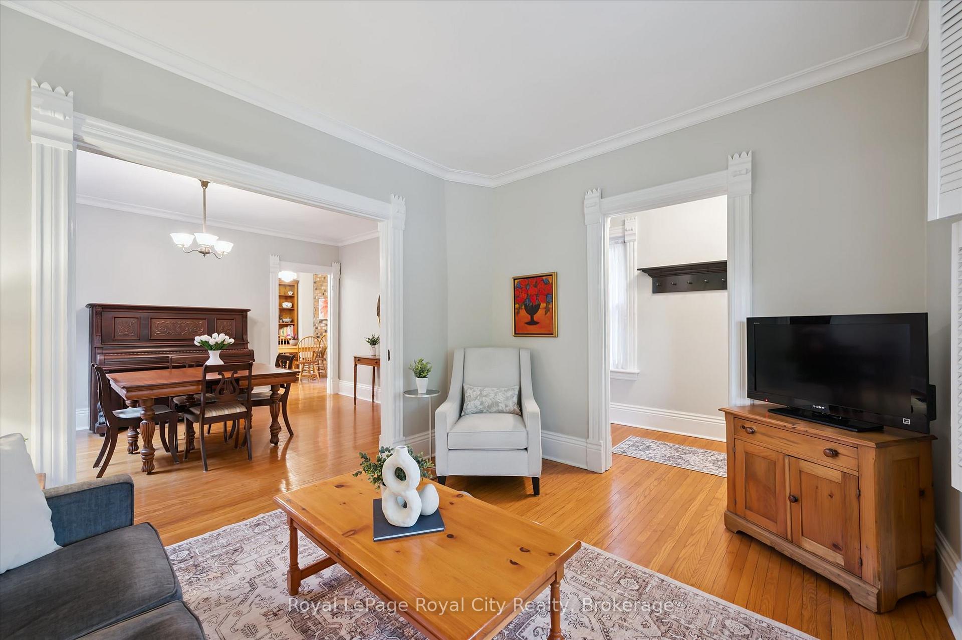 265 Waterloo Avenue