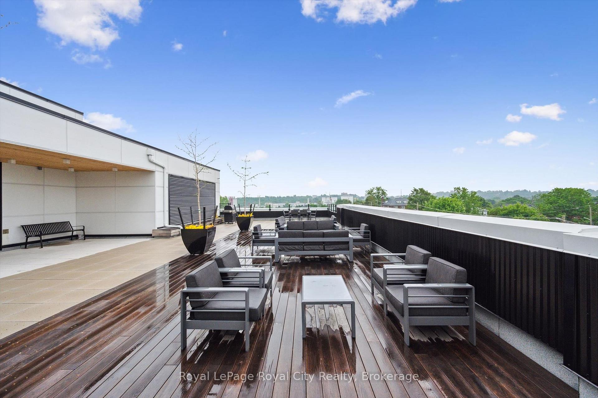 120 Huron Street 115