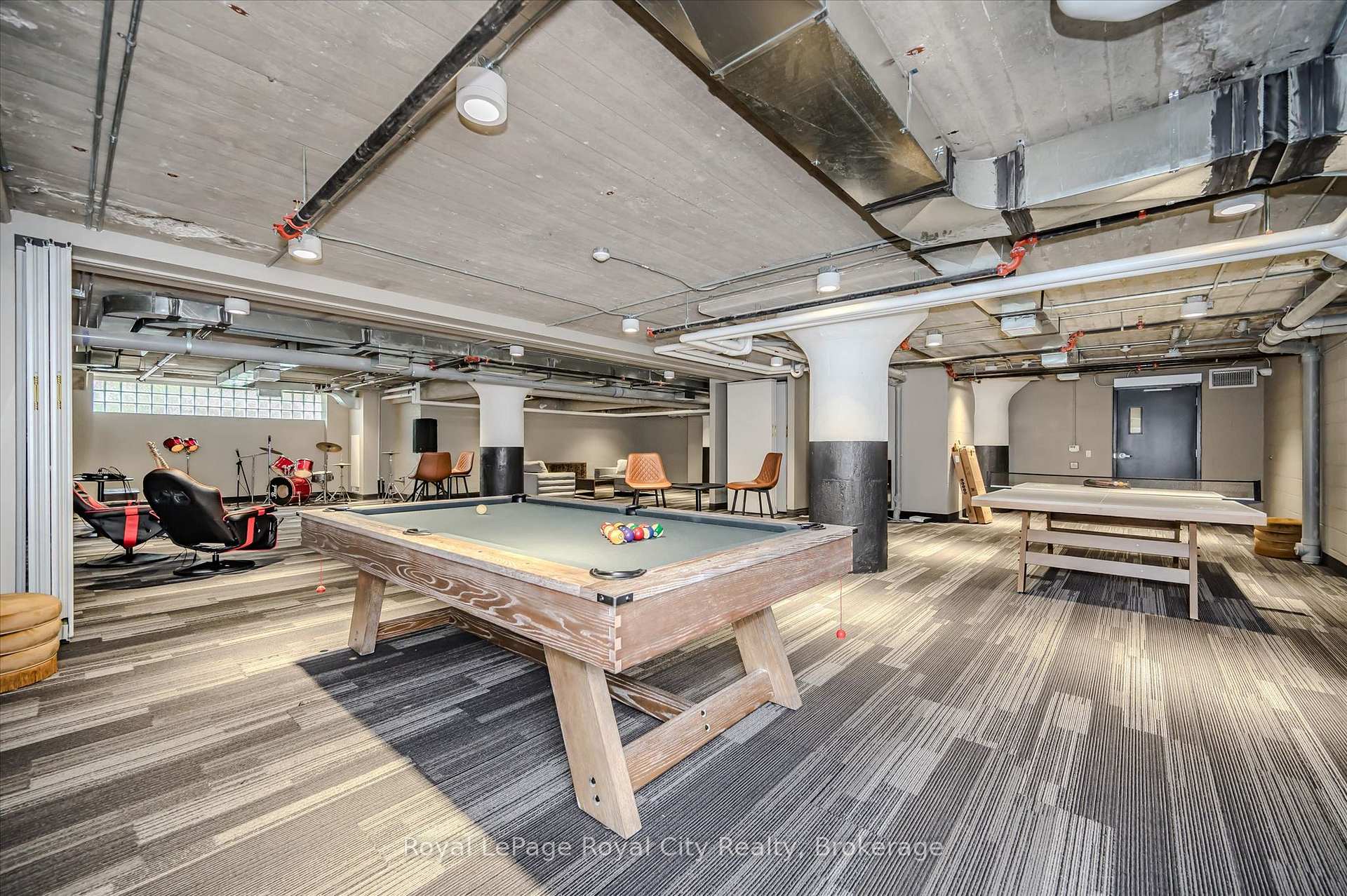 120 Huron Street 115