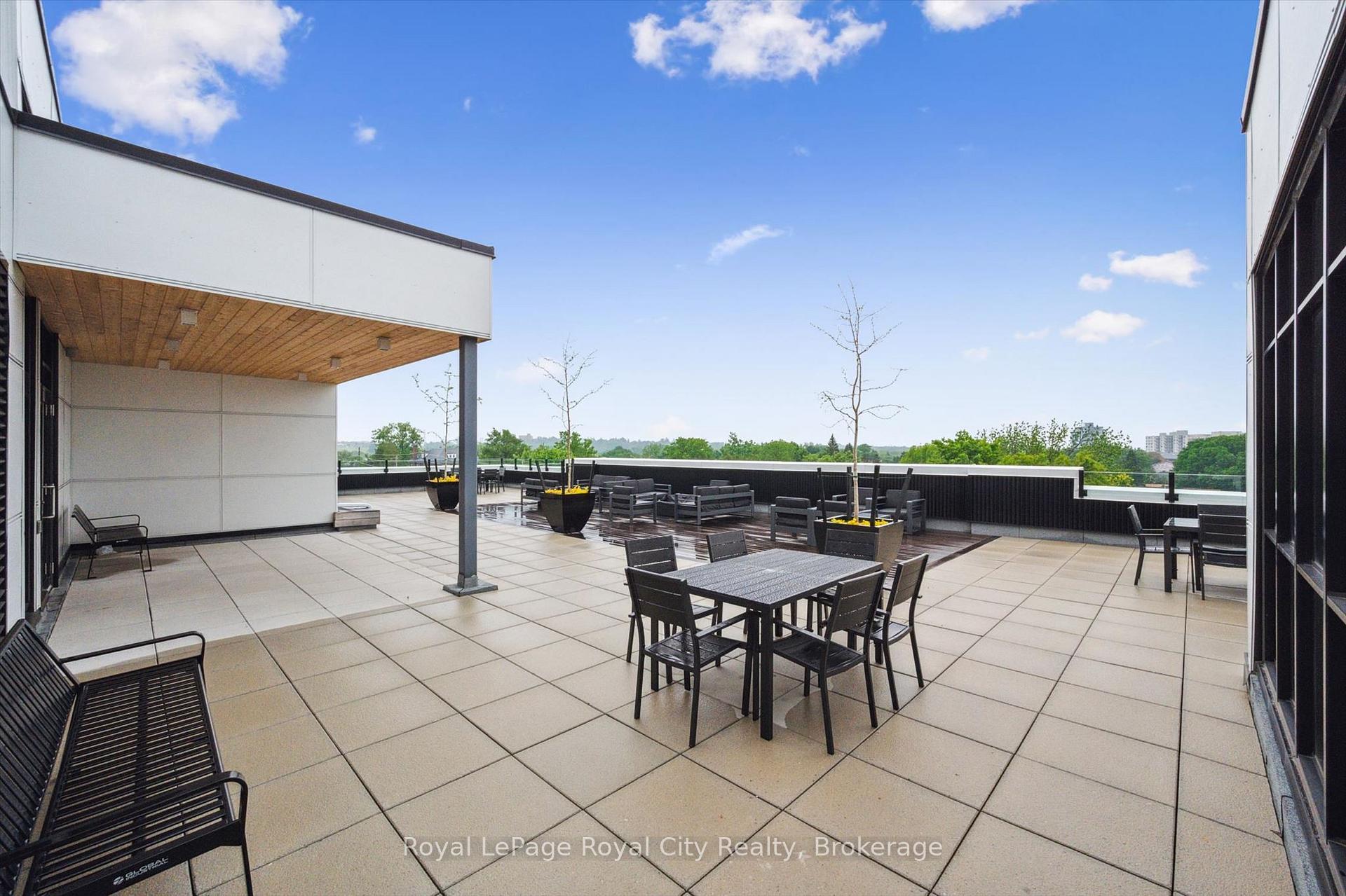 120 Huron Street 115