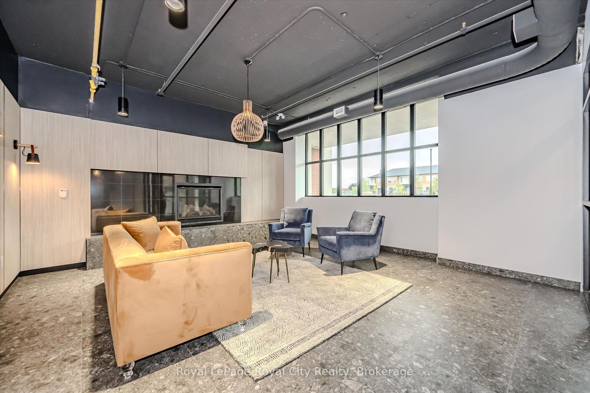 120 Huron Street 115