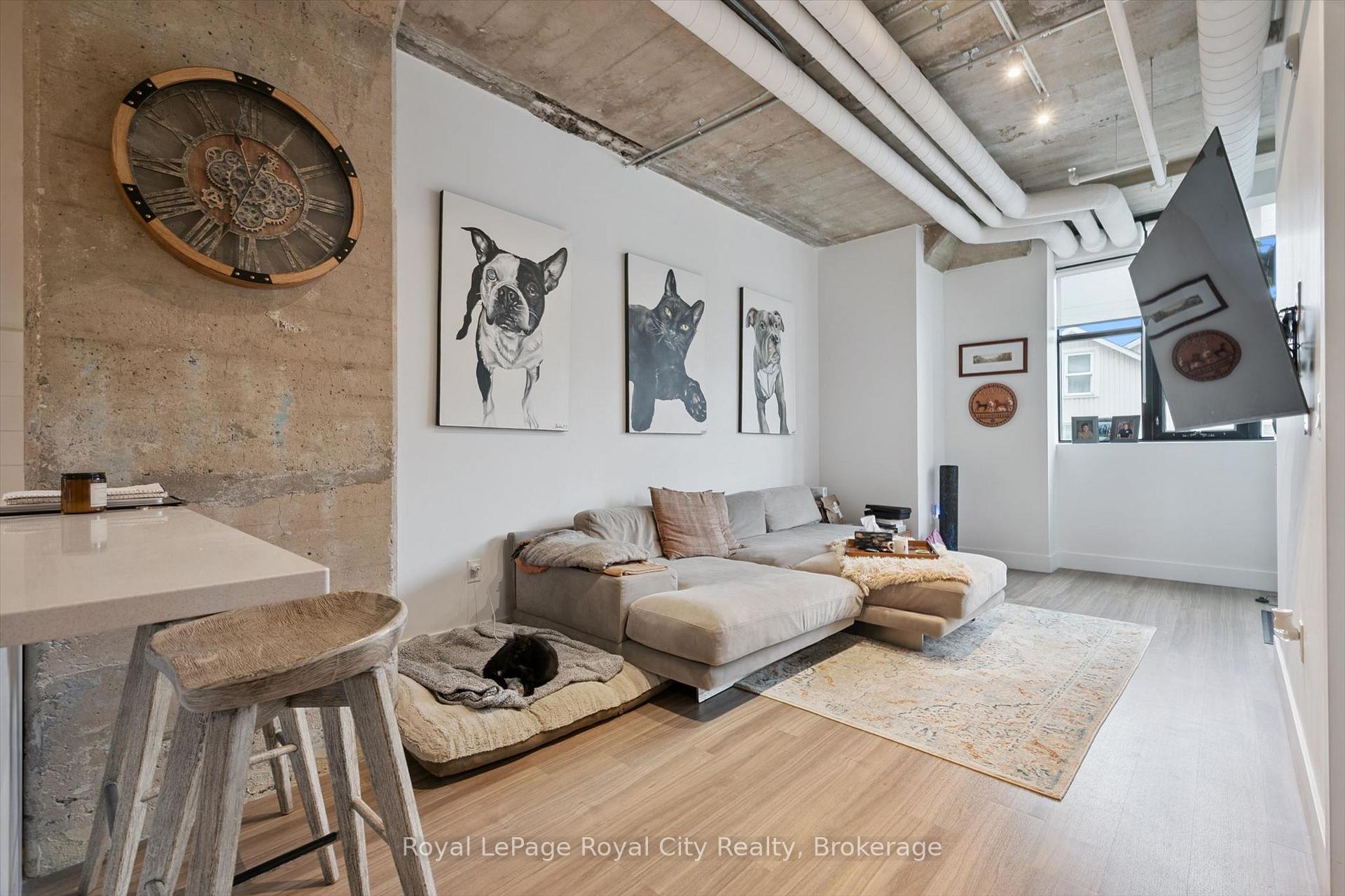 120 Huron Street 115