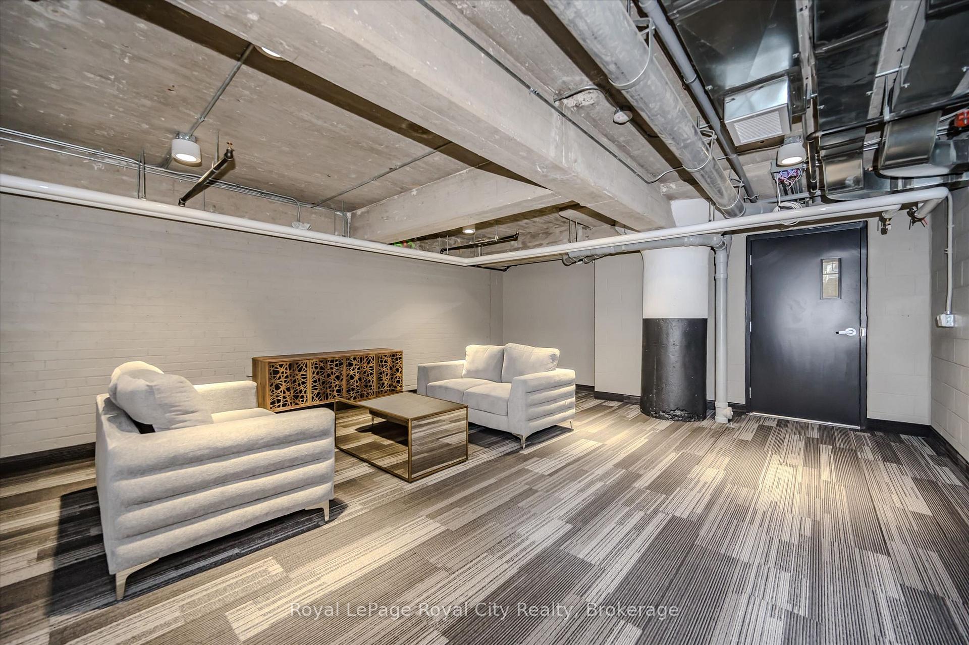 120 Huron Street 115
