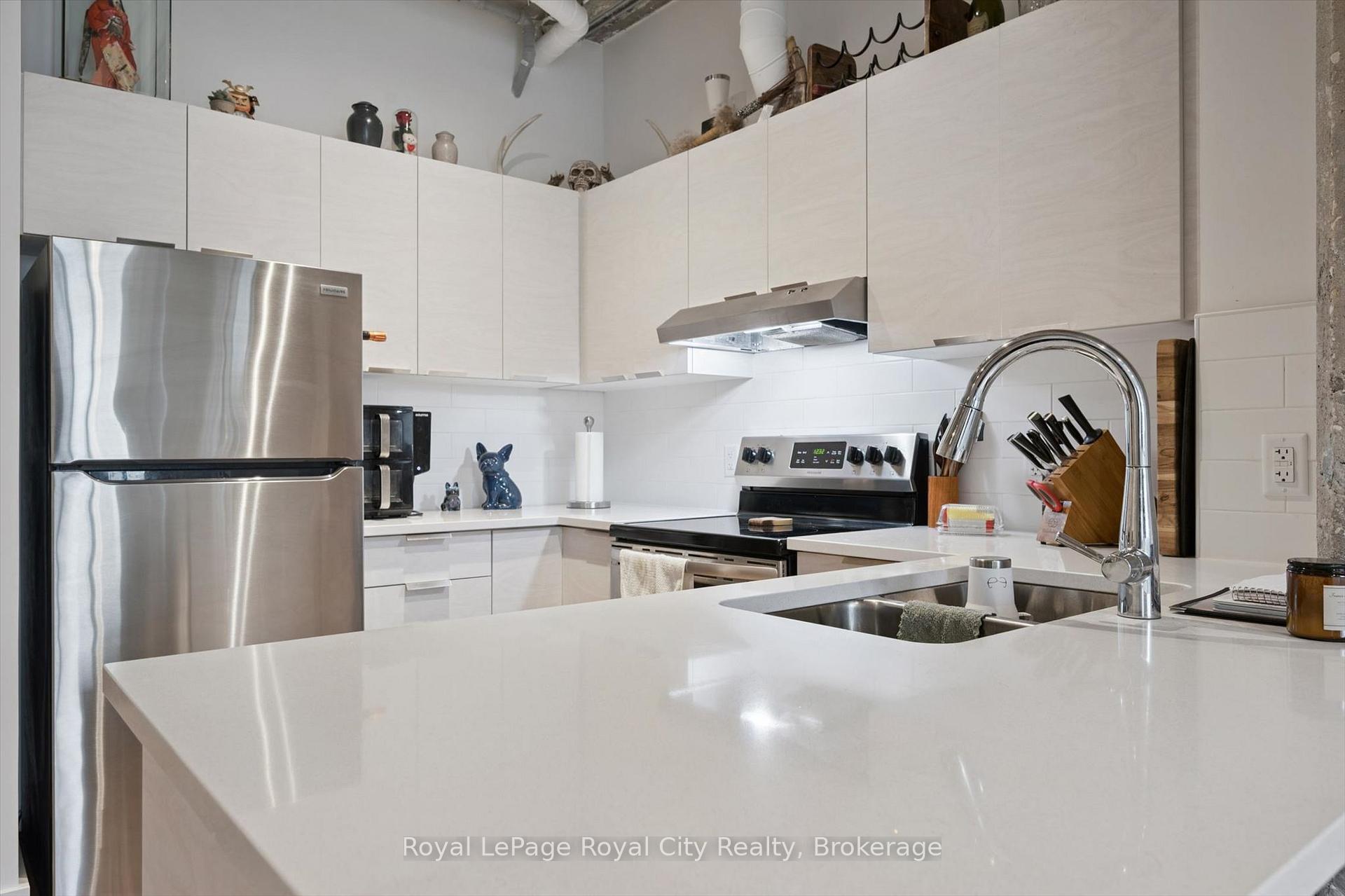 120 Huron Street 115