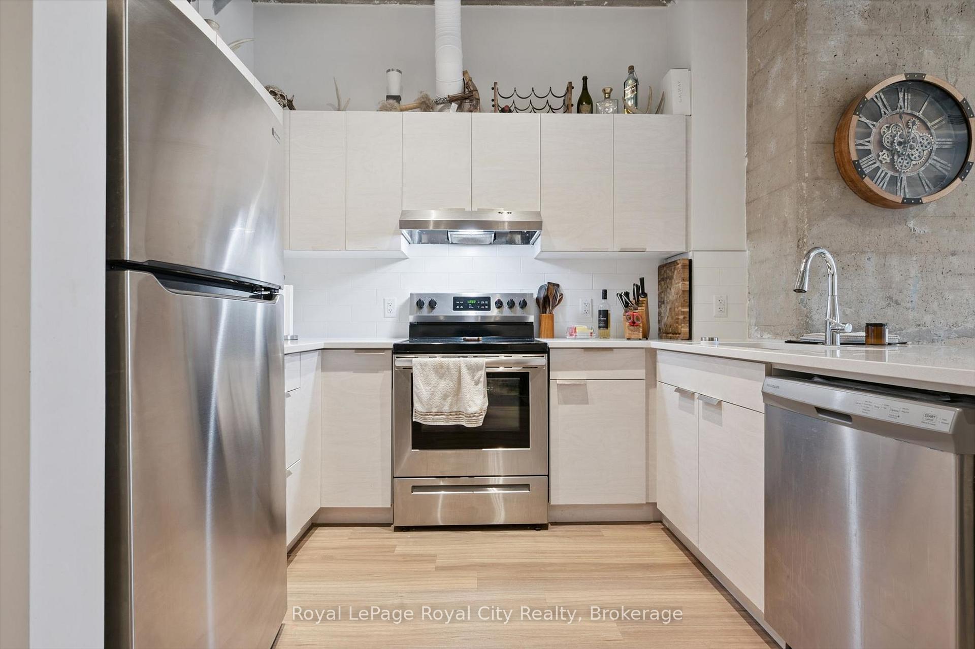 120 Huron Street 115
