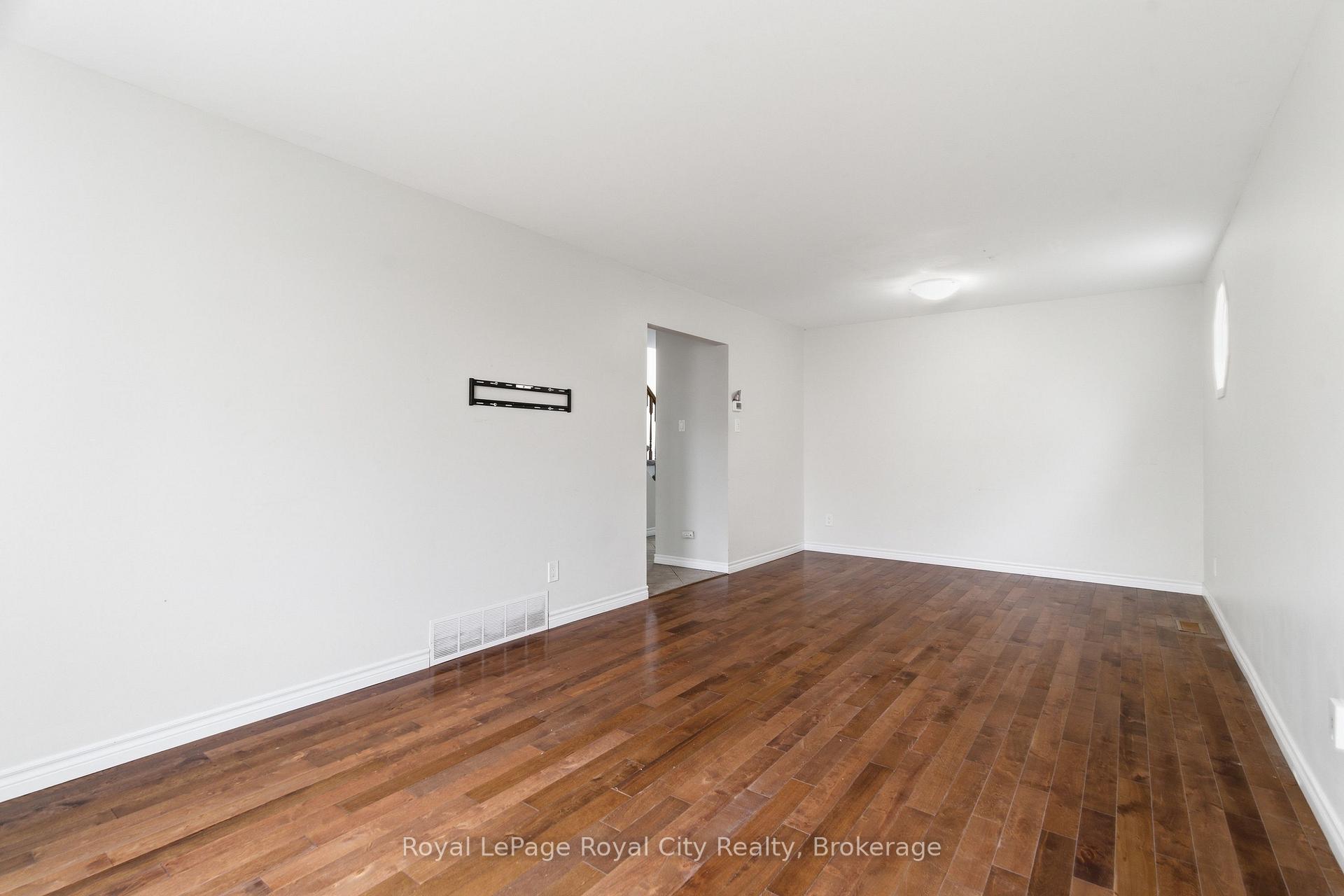 11 Sagewood Place
