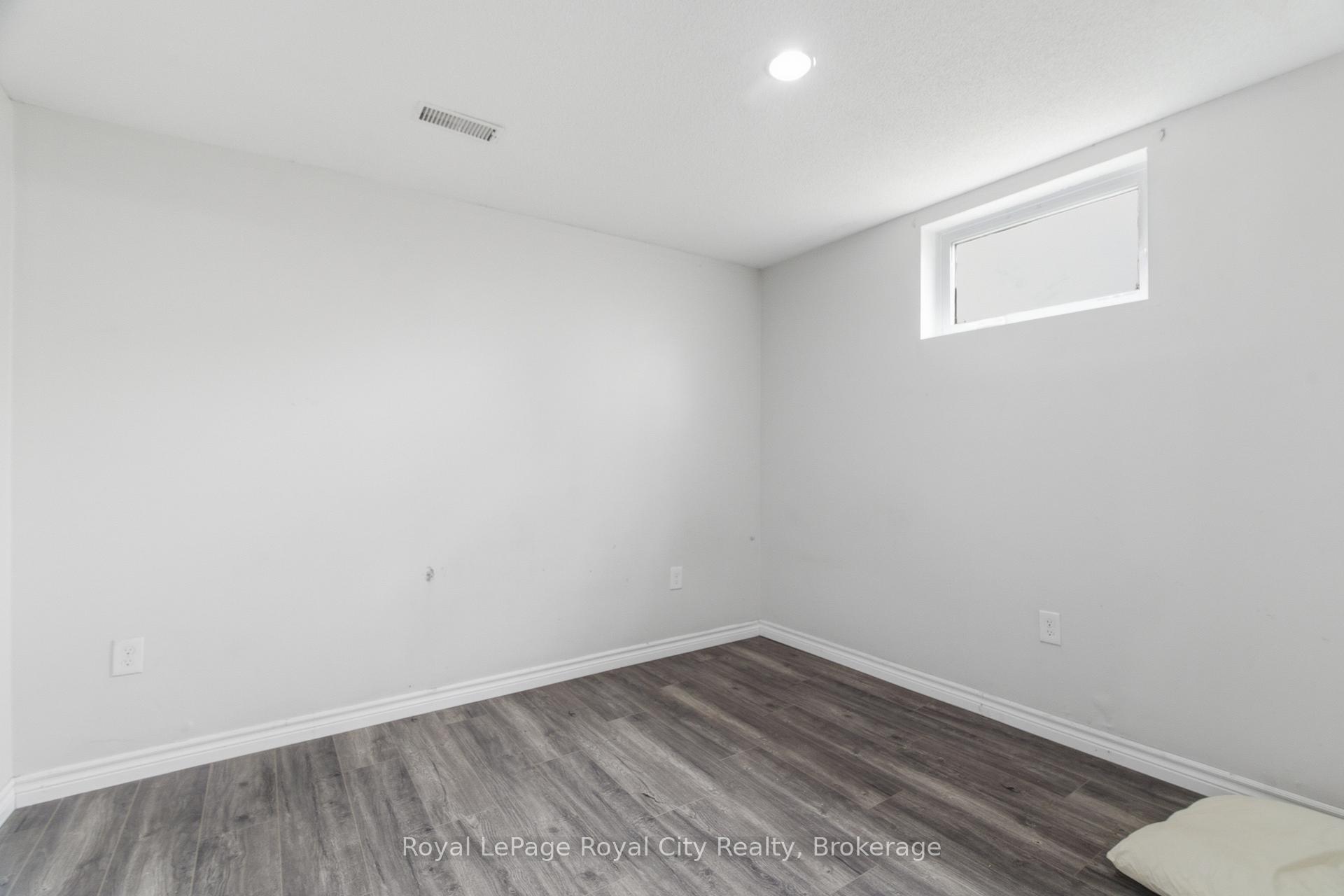 11 Sagewood Place
