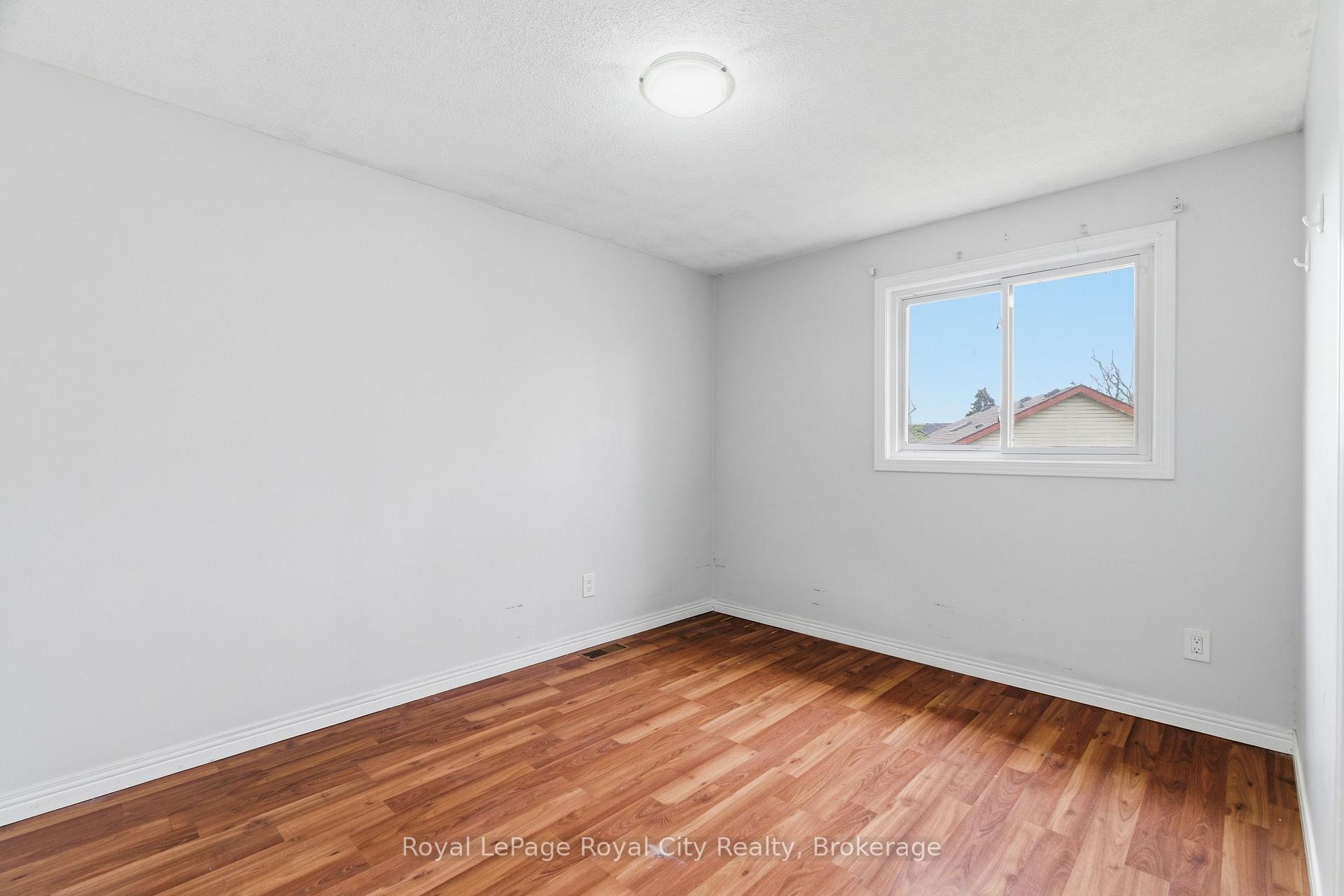 11 Sagewood Place