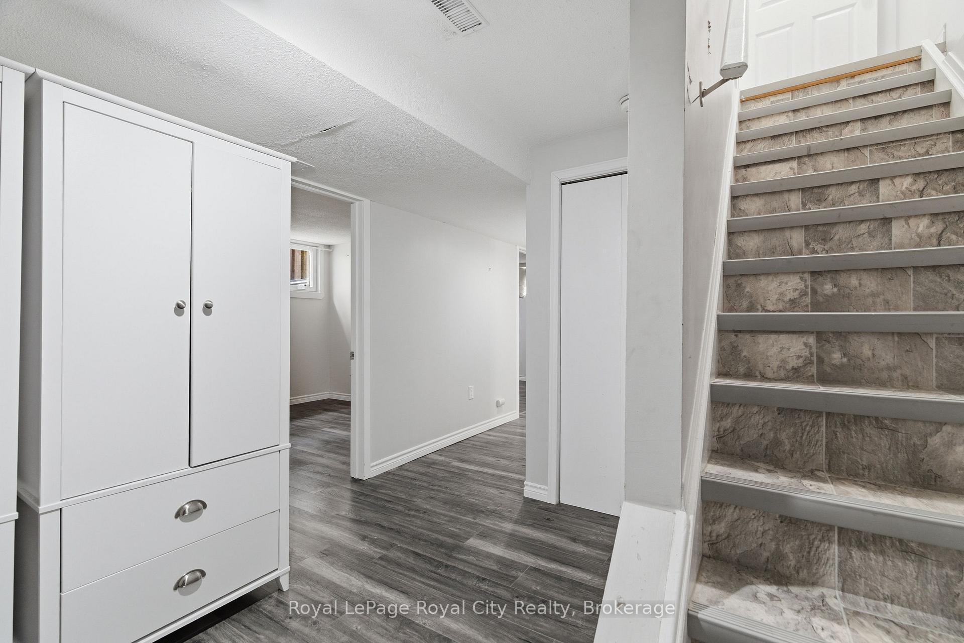 11 Sagewood Place