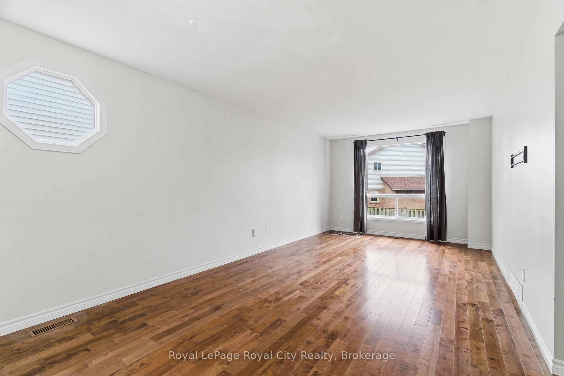 11 Sagewood Place