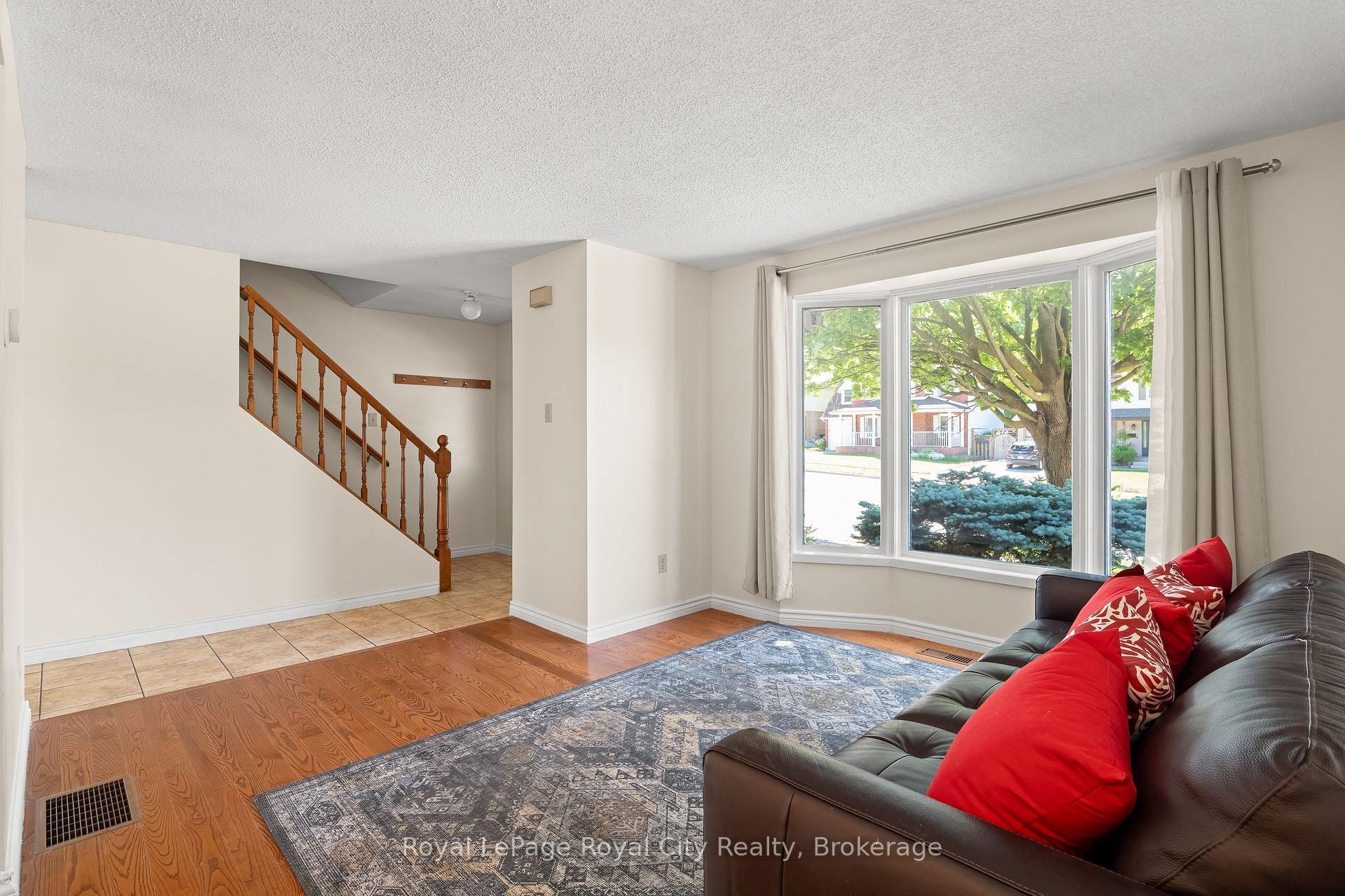 121 Imperial Road N