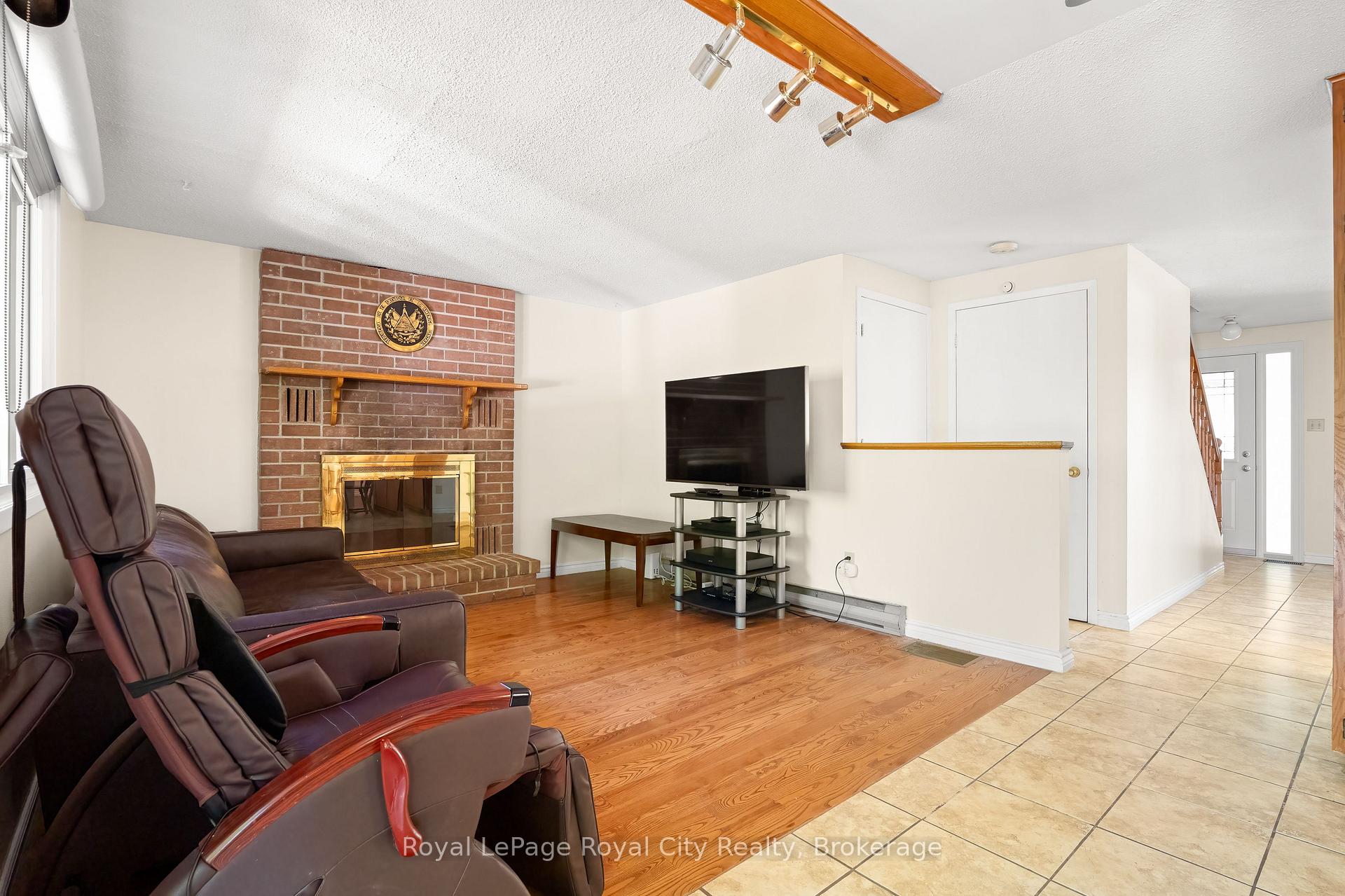 121 Imperial Road N