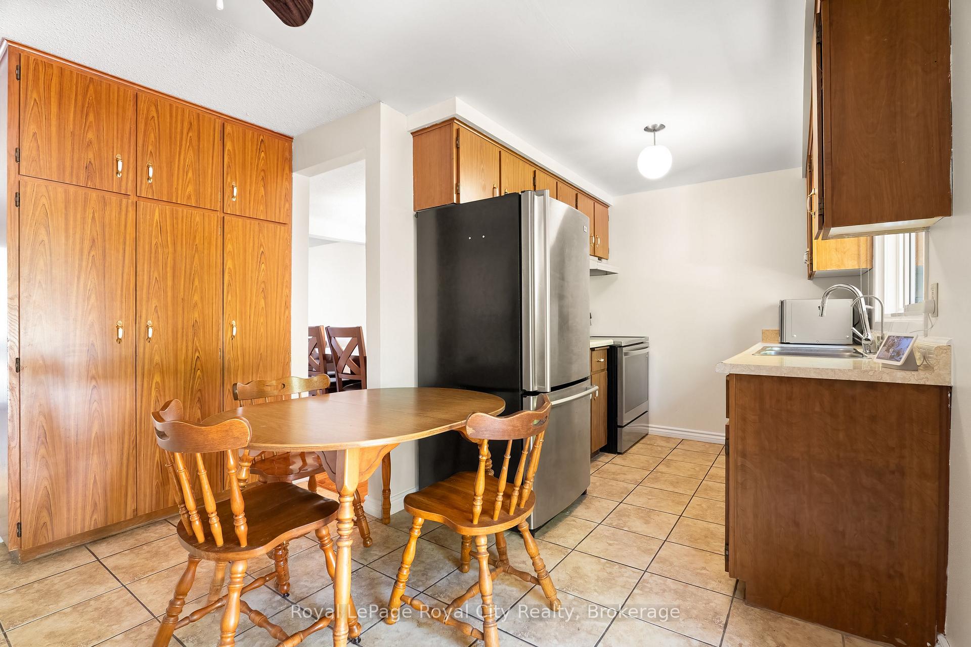 121 Imperial Road N