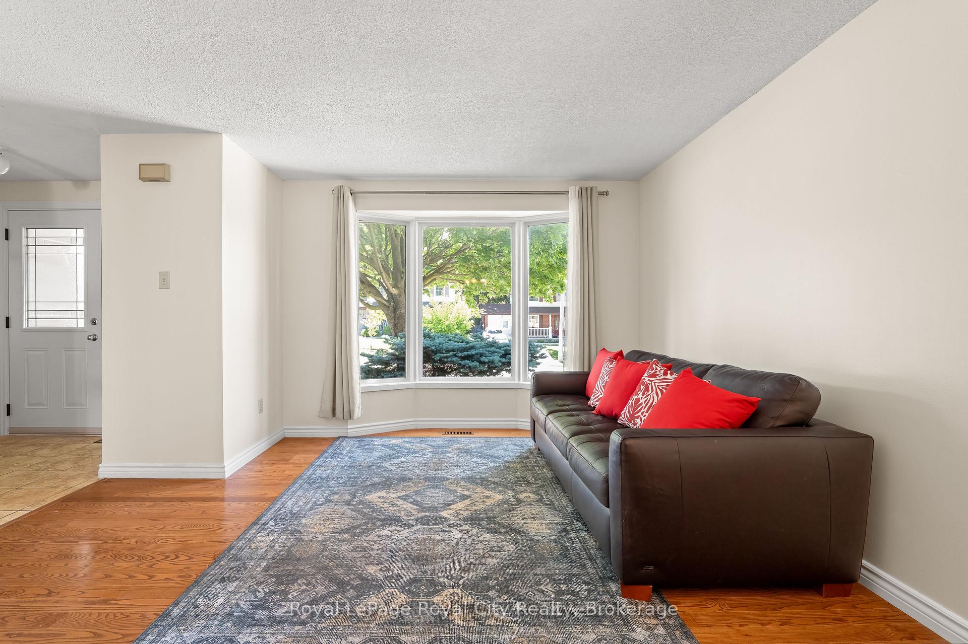 121 Imperial Road N