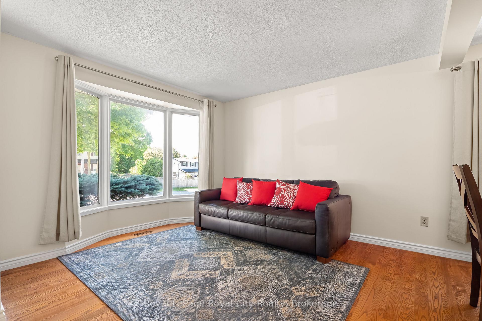 121 Imperial Road N
