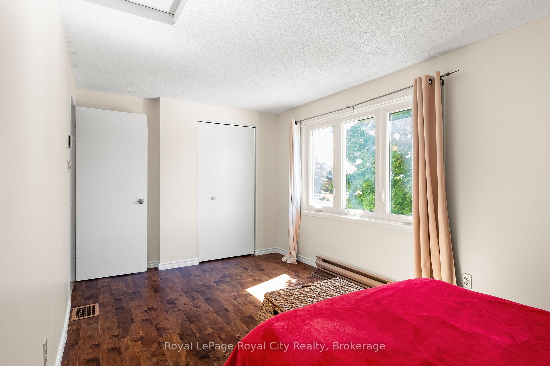 121 Imperial Road N