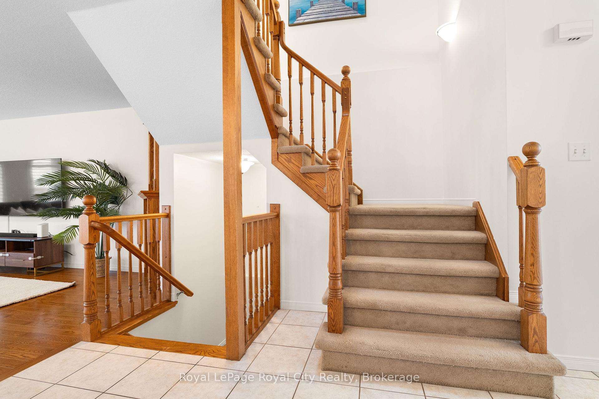131 Swift Crescent