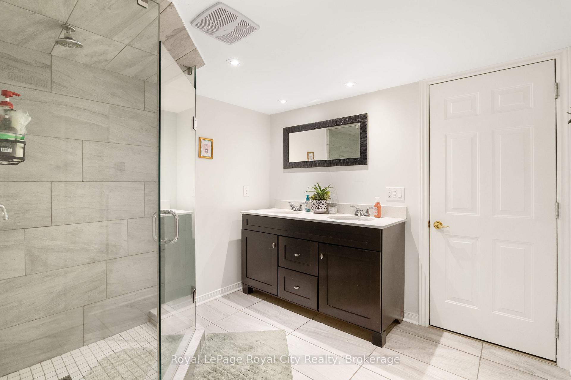 131 Swift Crescent