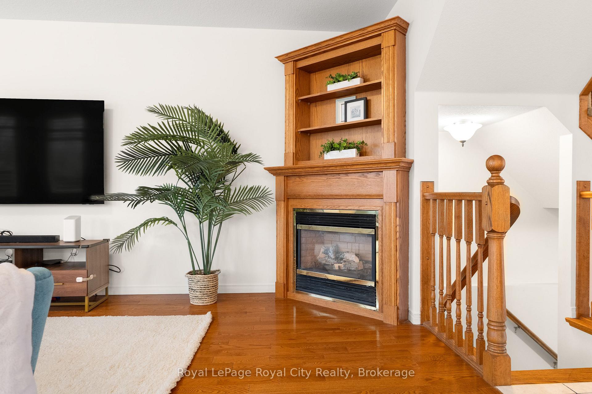 131 Swift Crescent