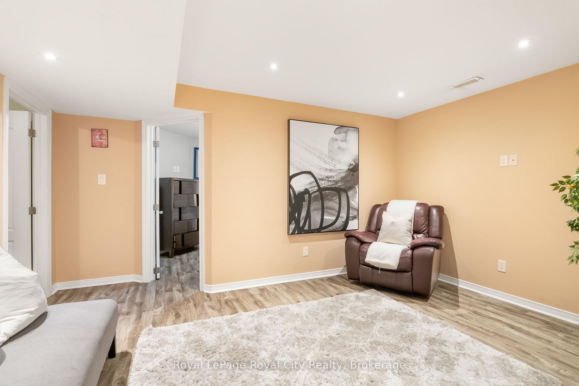 131 Swift Crescent
