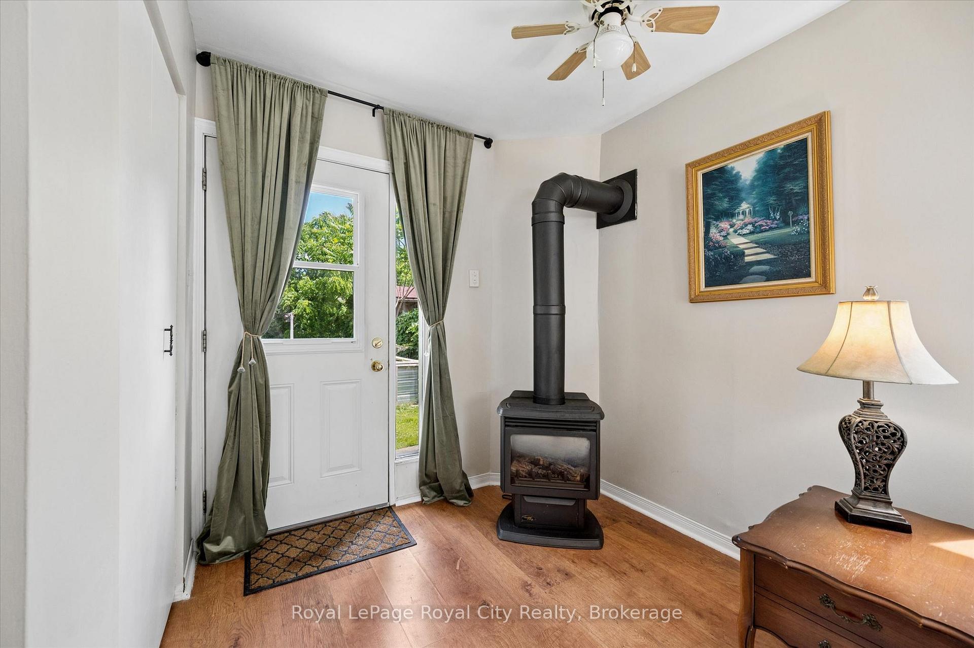 10 Macville Avenue