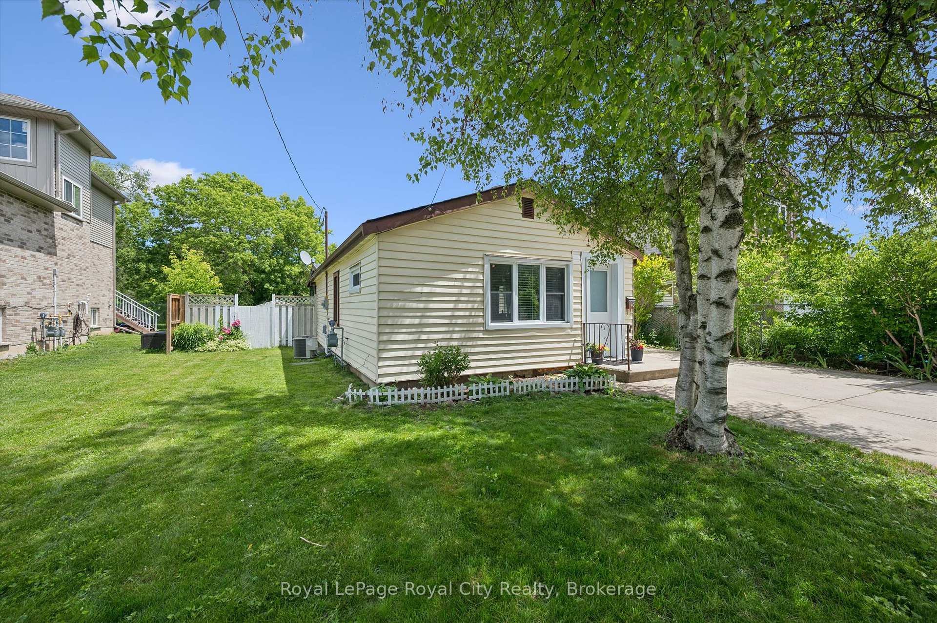 10 Macville Avenue