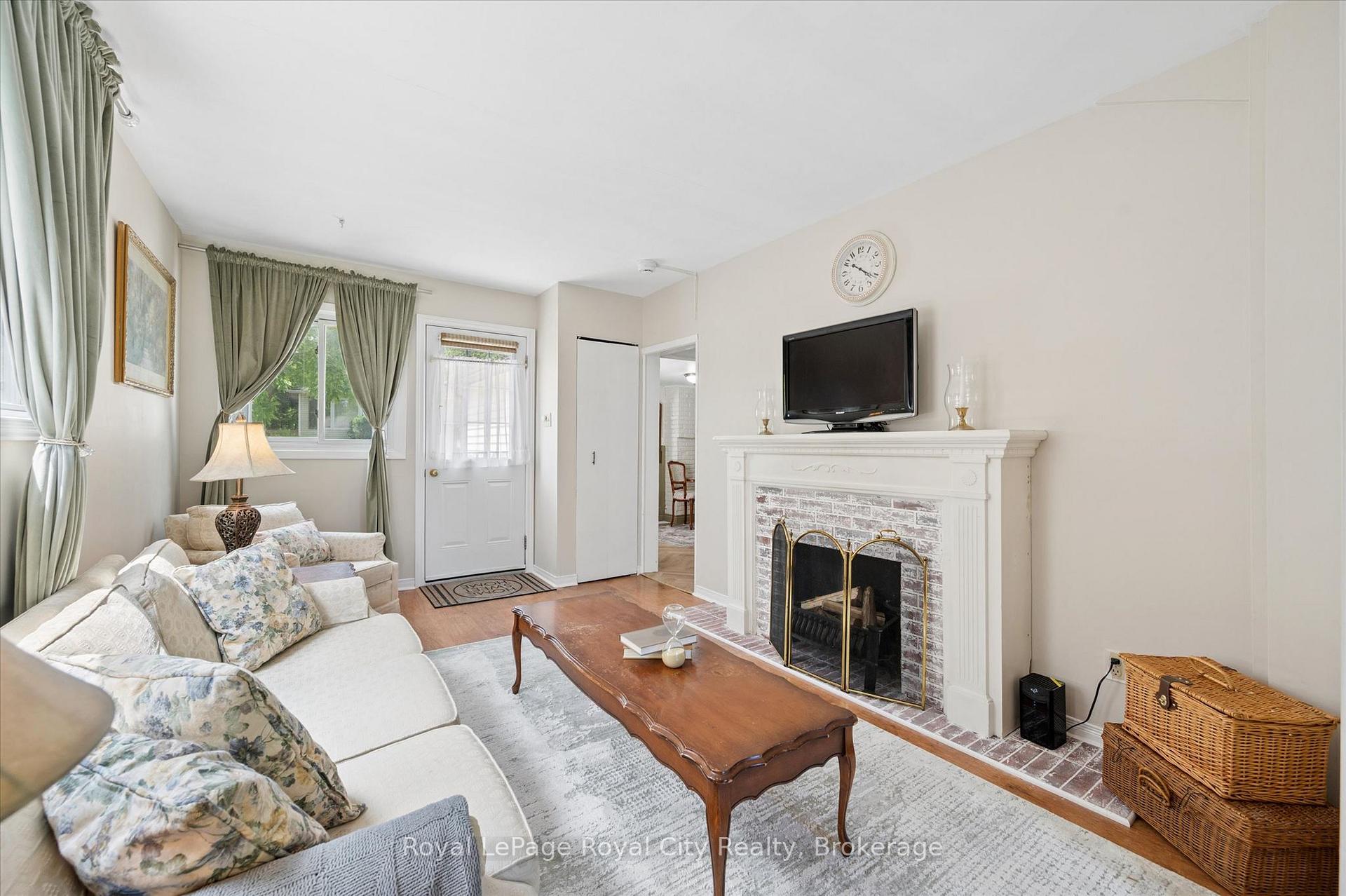 10 Macville Avenue