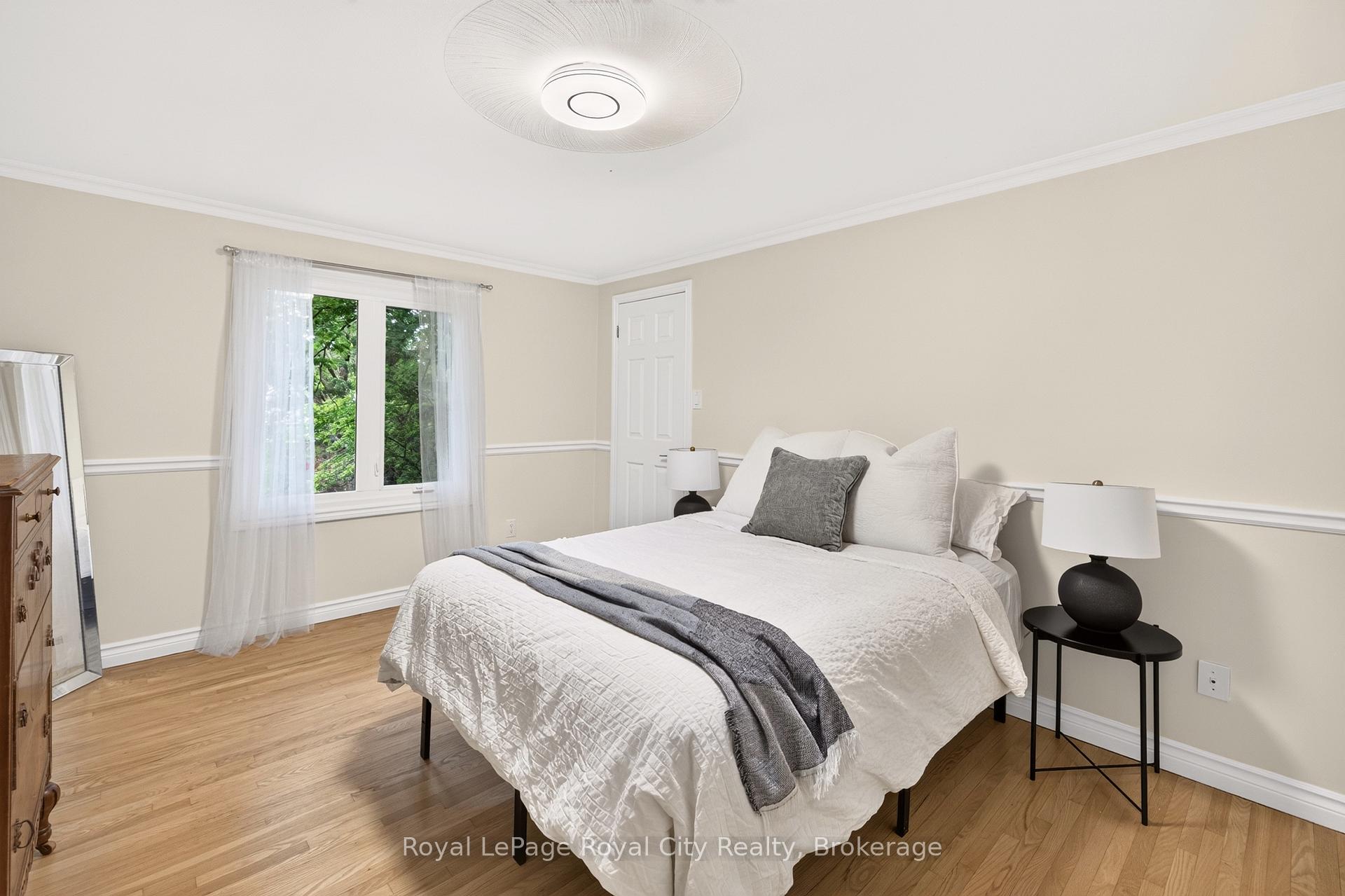9 Darren Place