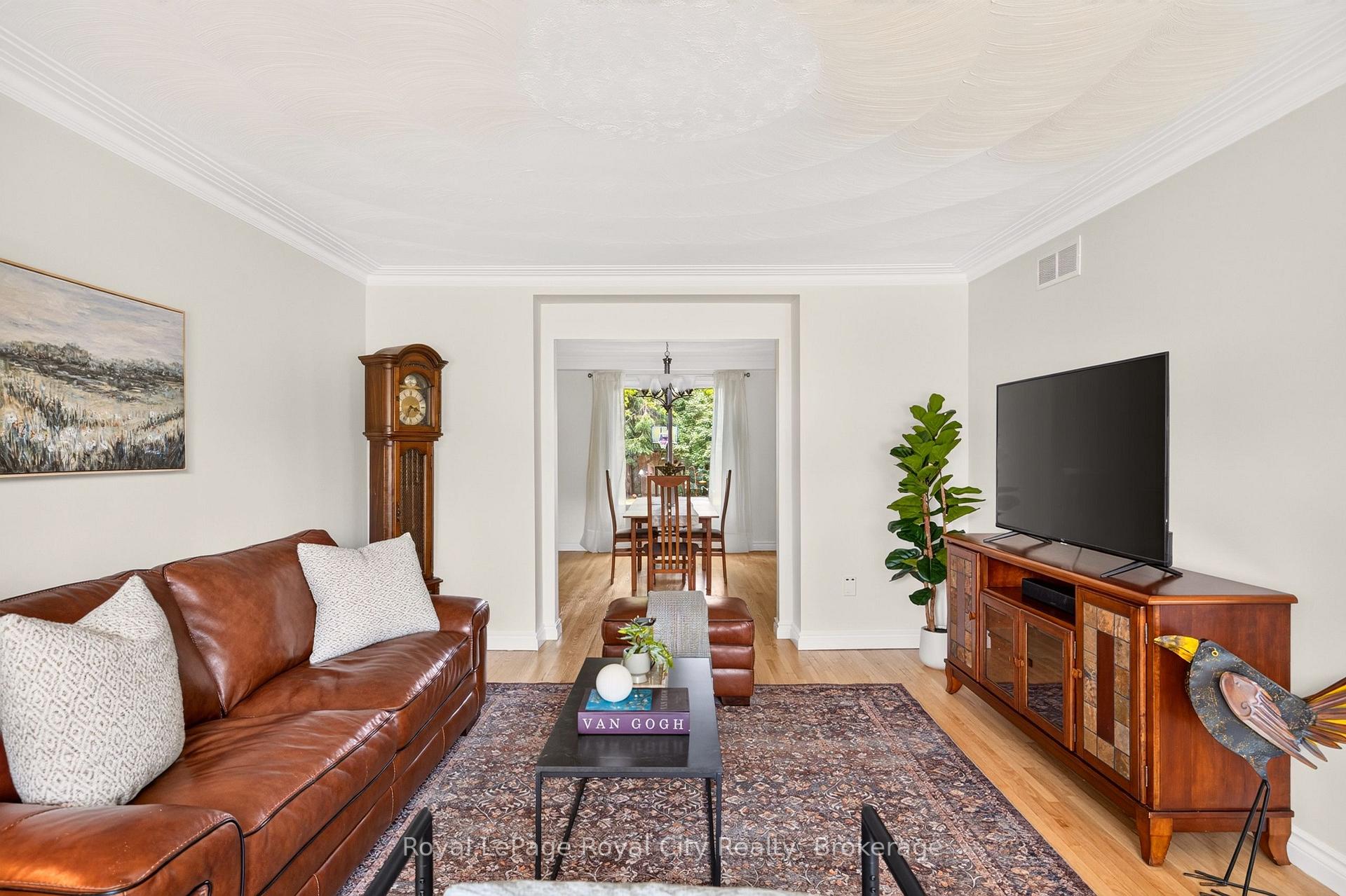 9 Darren Place