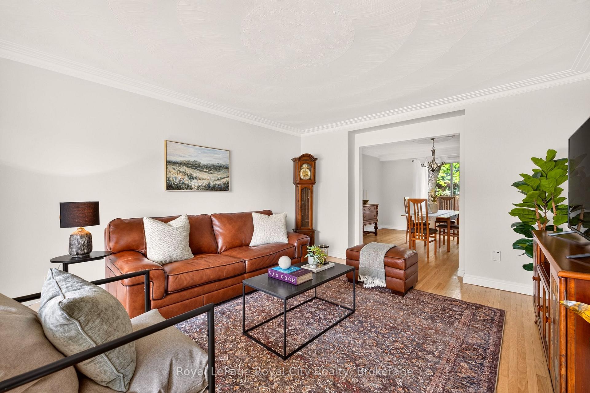 9 Darren Place