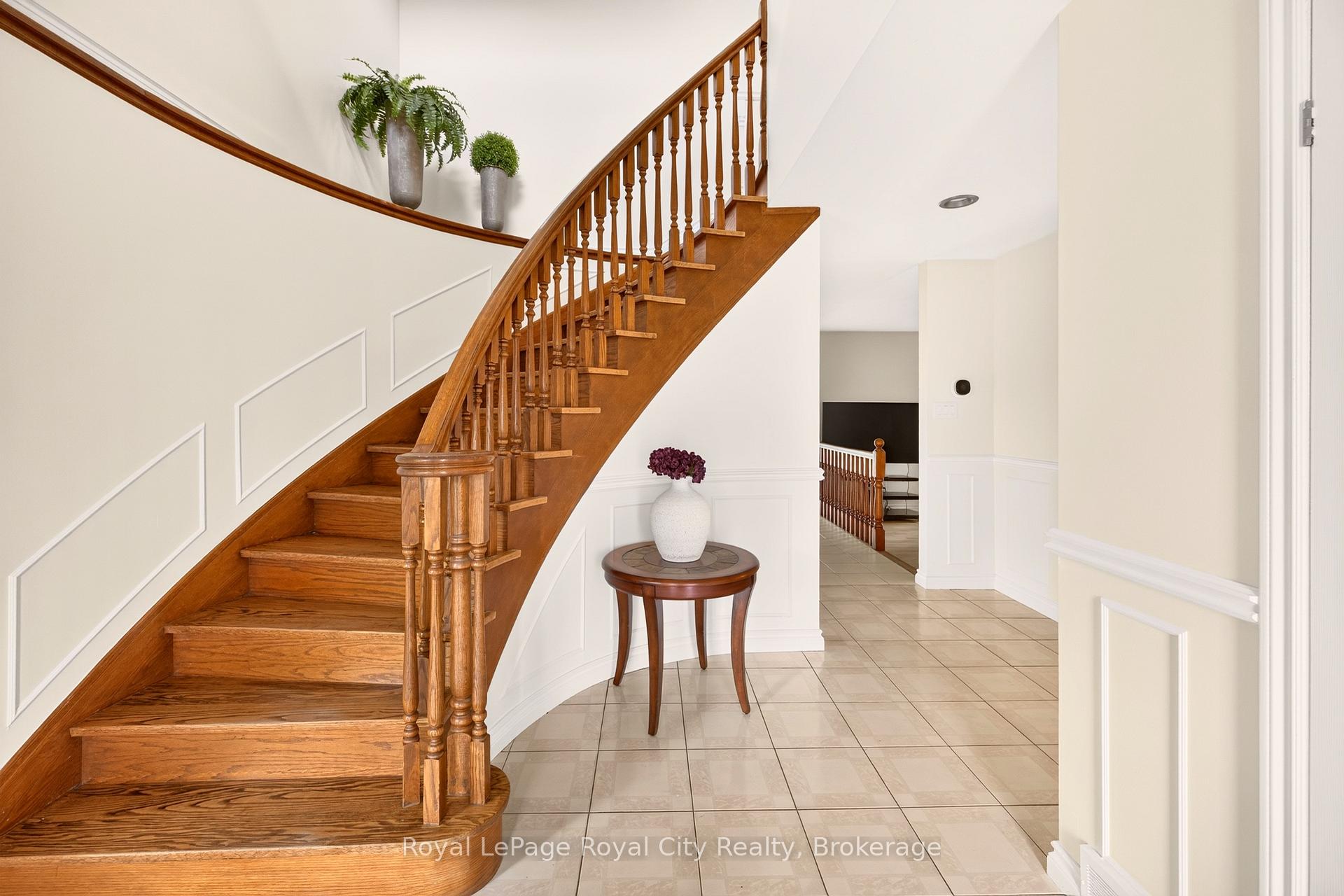 9 Darren Place
