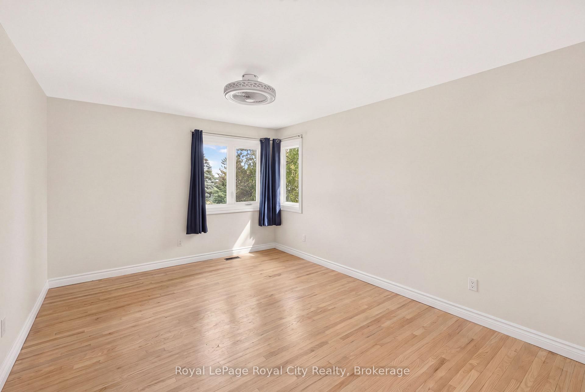 9 Darren Place