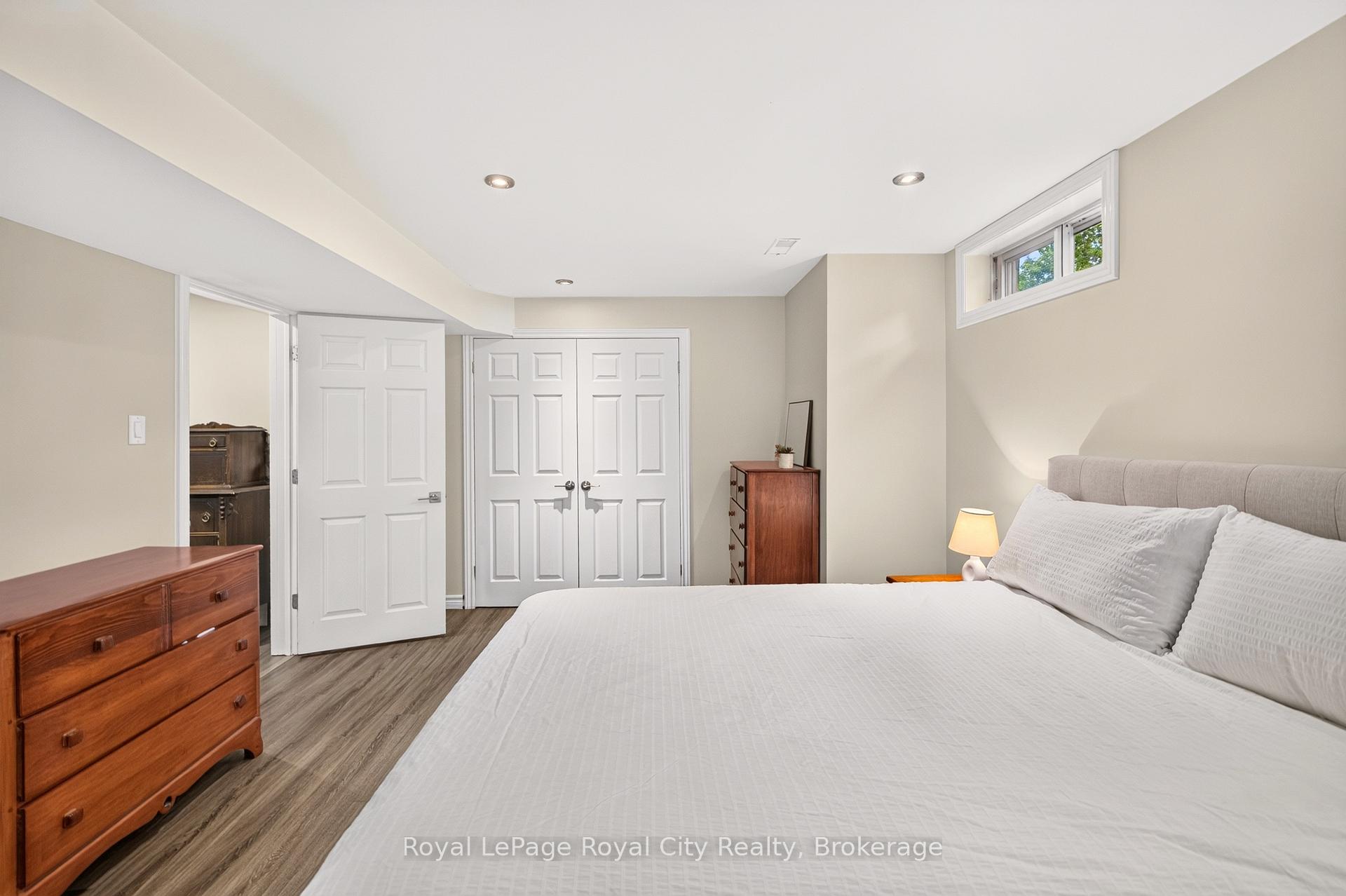 9 Darren Place